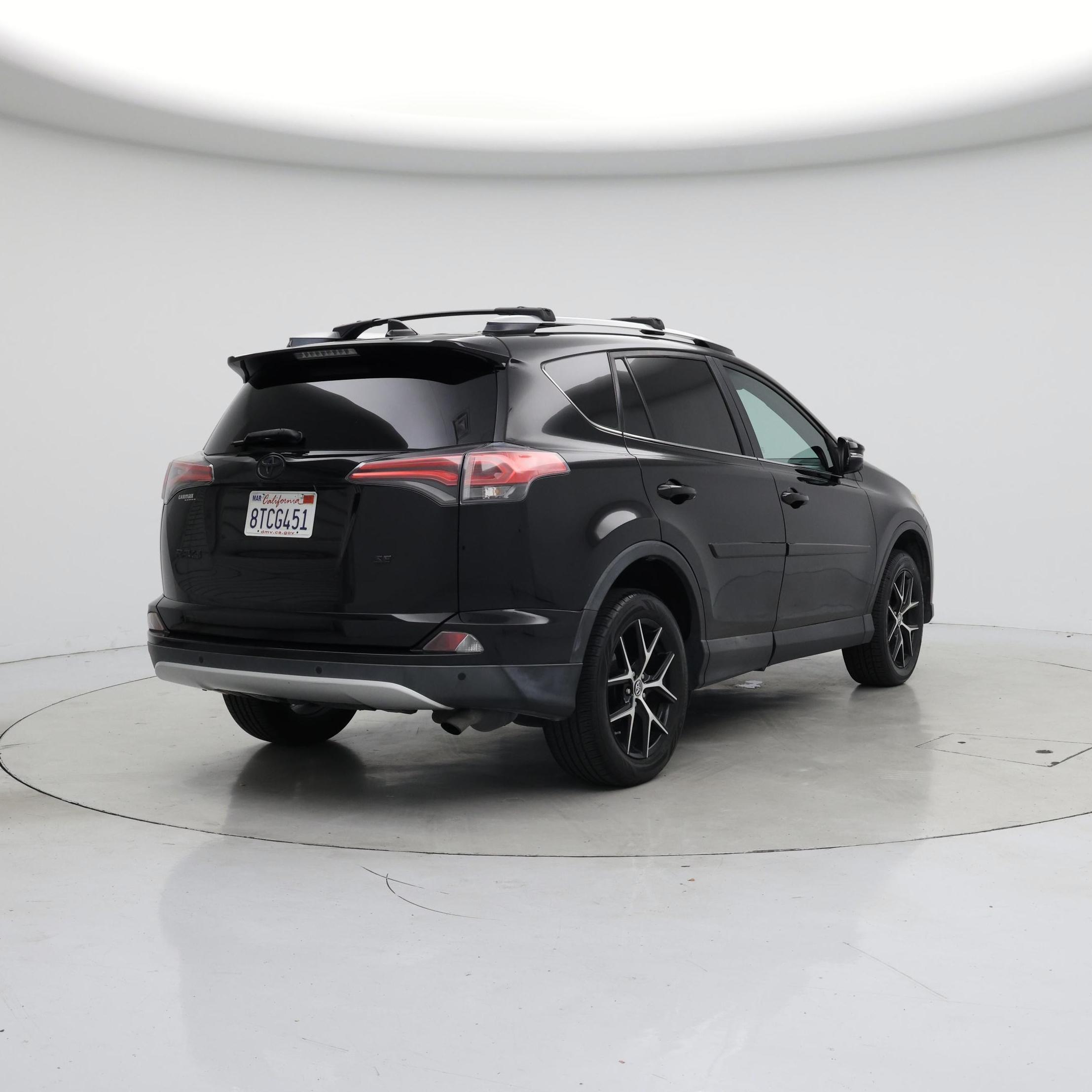 Thumbnail: 2016 Toyota RAV4 - 8