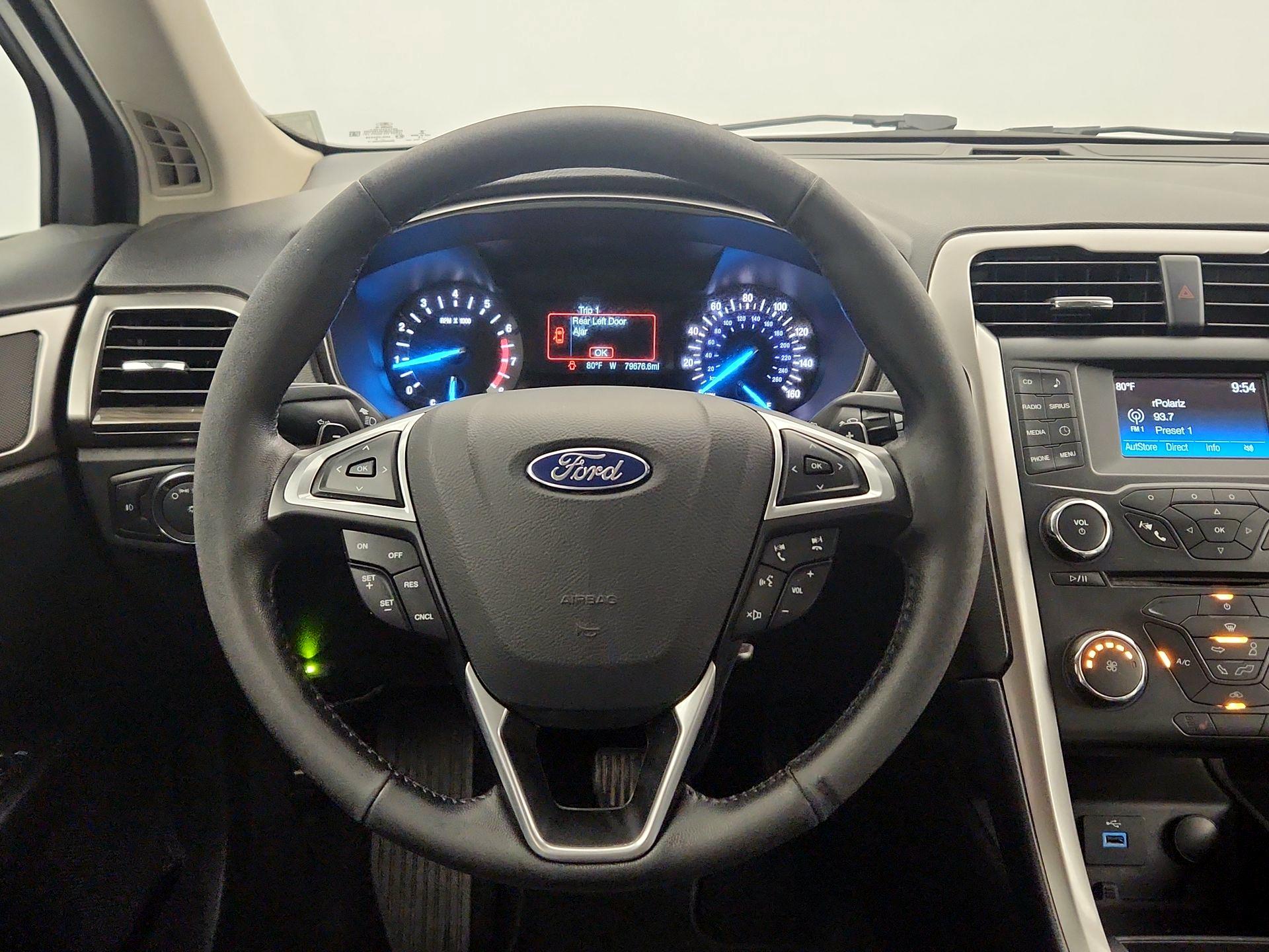 Thumbnail: 2017 Ford Fusion - 10