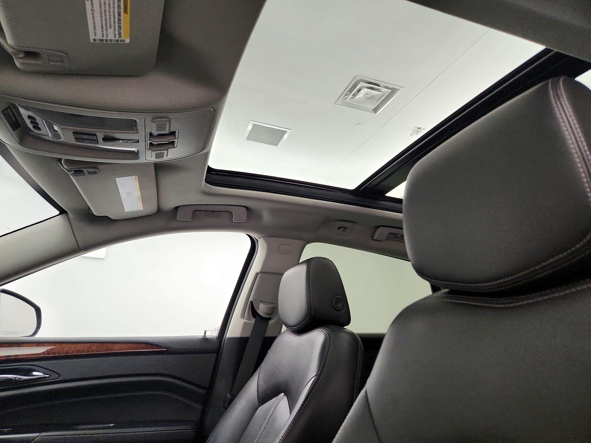 Thumbnail: 2015 Cadillac SRX - 20