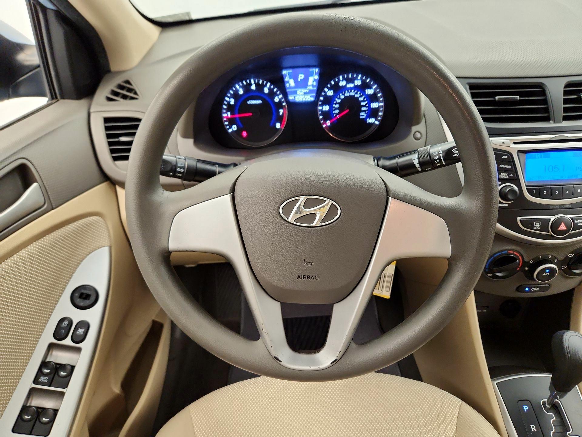 Thumbnail: 2013 Hyundai Accent - 10