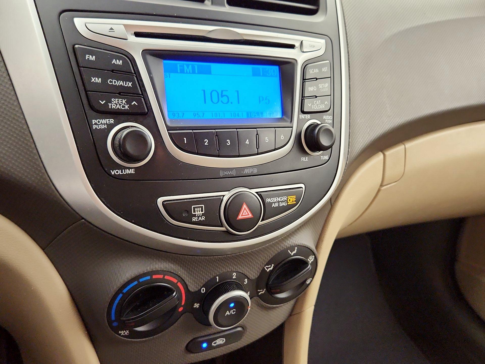Thumbnail: 2013 Hyundai Accent - 14