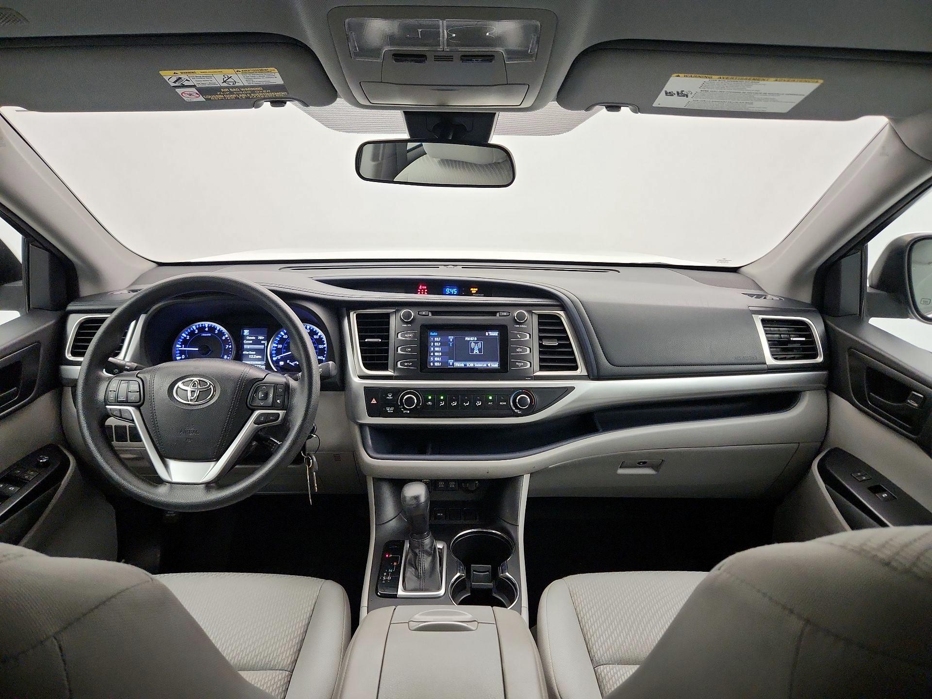 Thumbnail: 2018 Toyota Highlander - 9