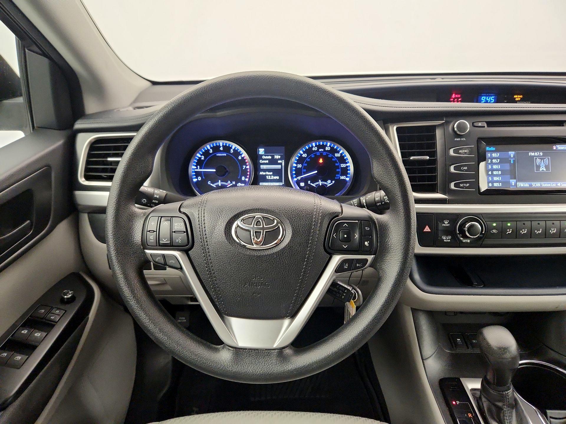 Thumbnail: 2018 Toyota Highlander - 10