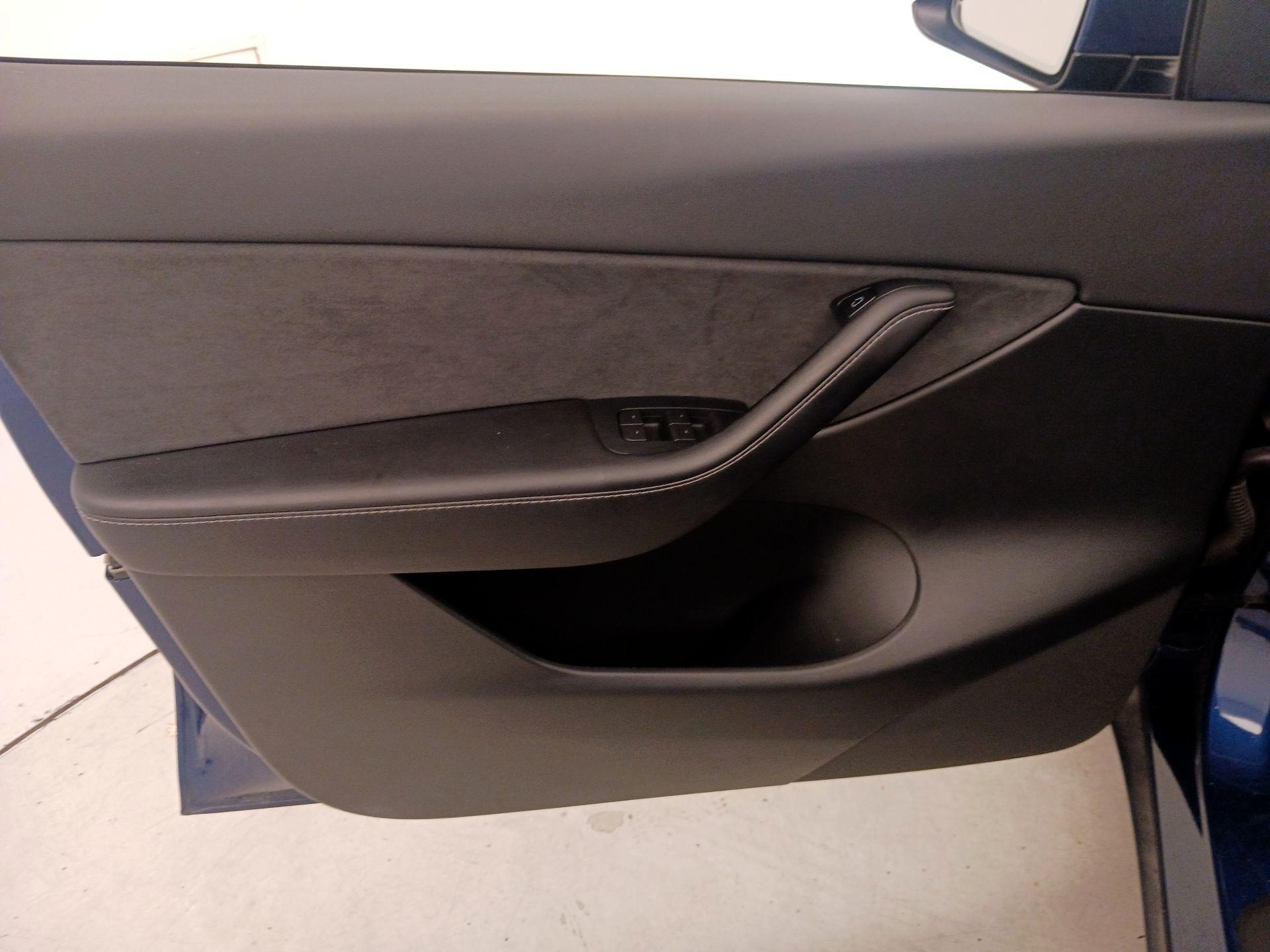 Thumbnail: 2021 Tesla Model Y - 12