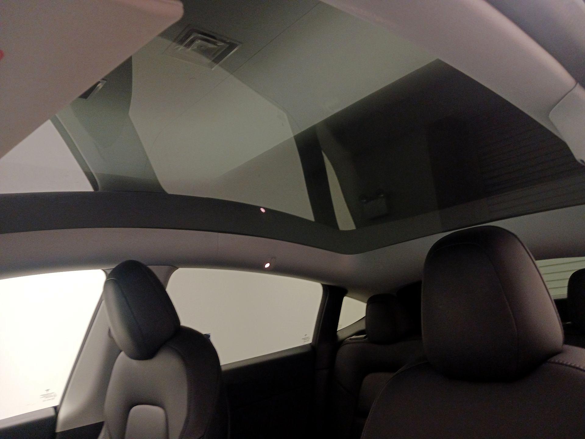 Thumbnail: 2021 Tesla Model Y - 18
