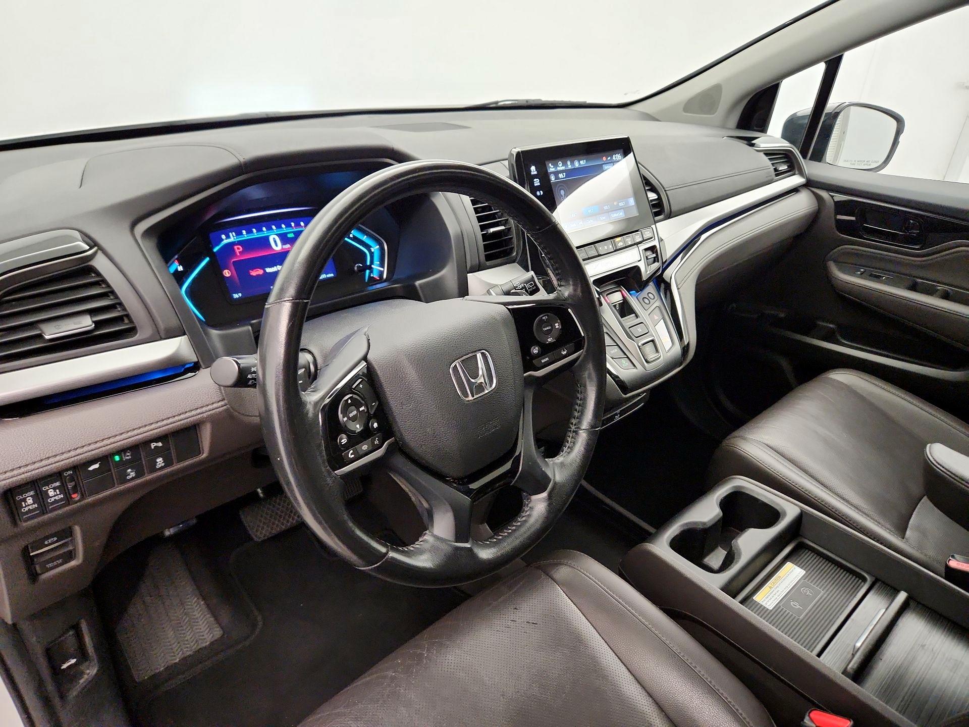 Thumbnail: 2018 Honda Odyssey - 9