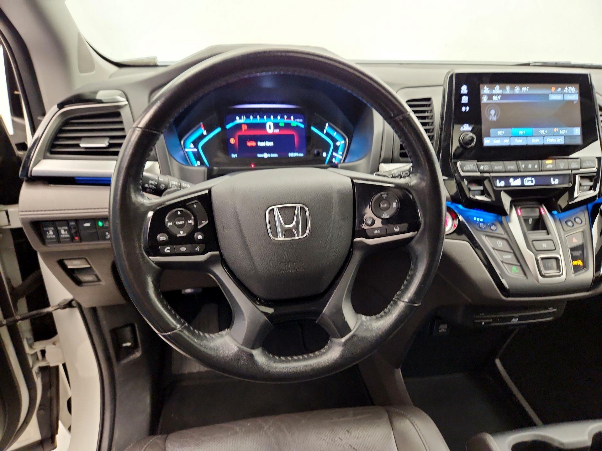 Thumbnail: 2018 Honda Odyssey - 10
