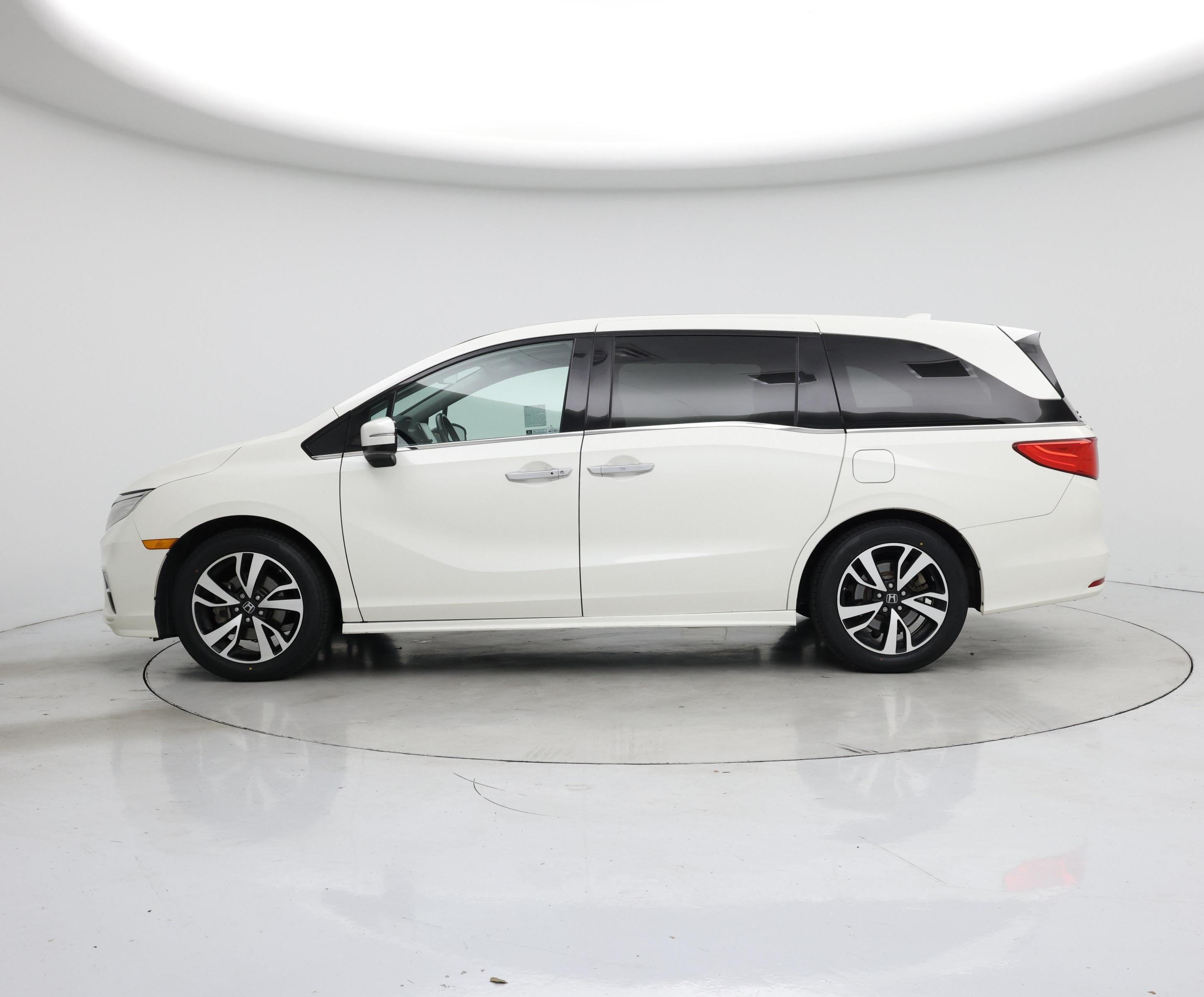Thumbnail: 2018 Honda Odyssey - 3