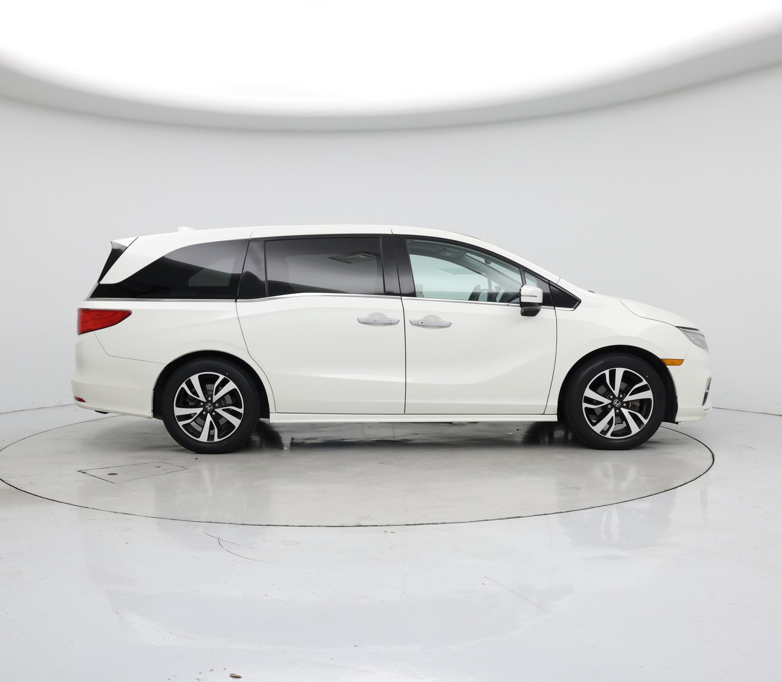 Thumbnail: 2018 Honda Odyssey - 7