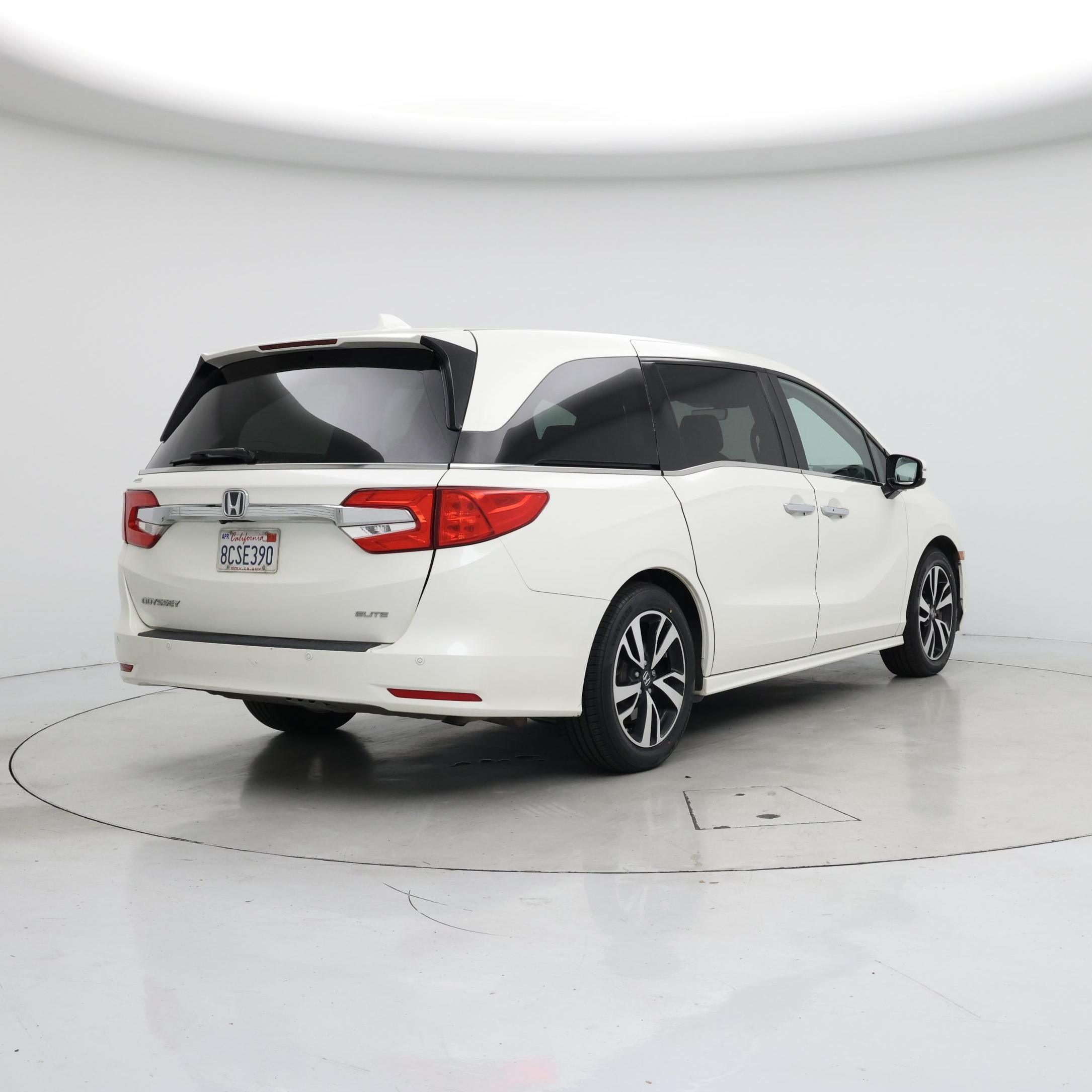 Thumbnail: 2018 Honda Odyssey - 8