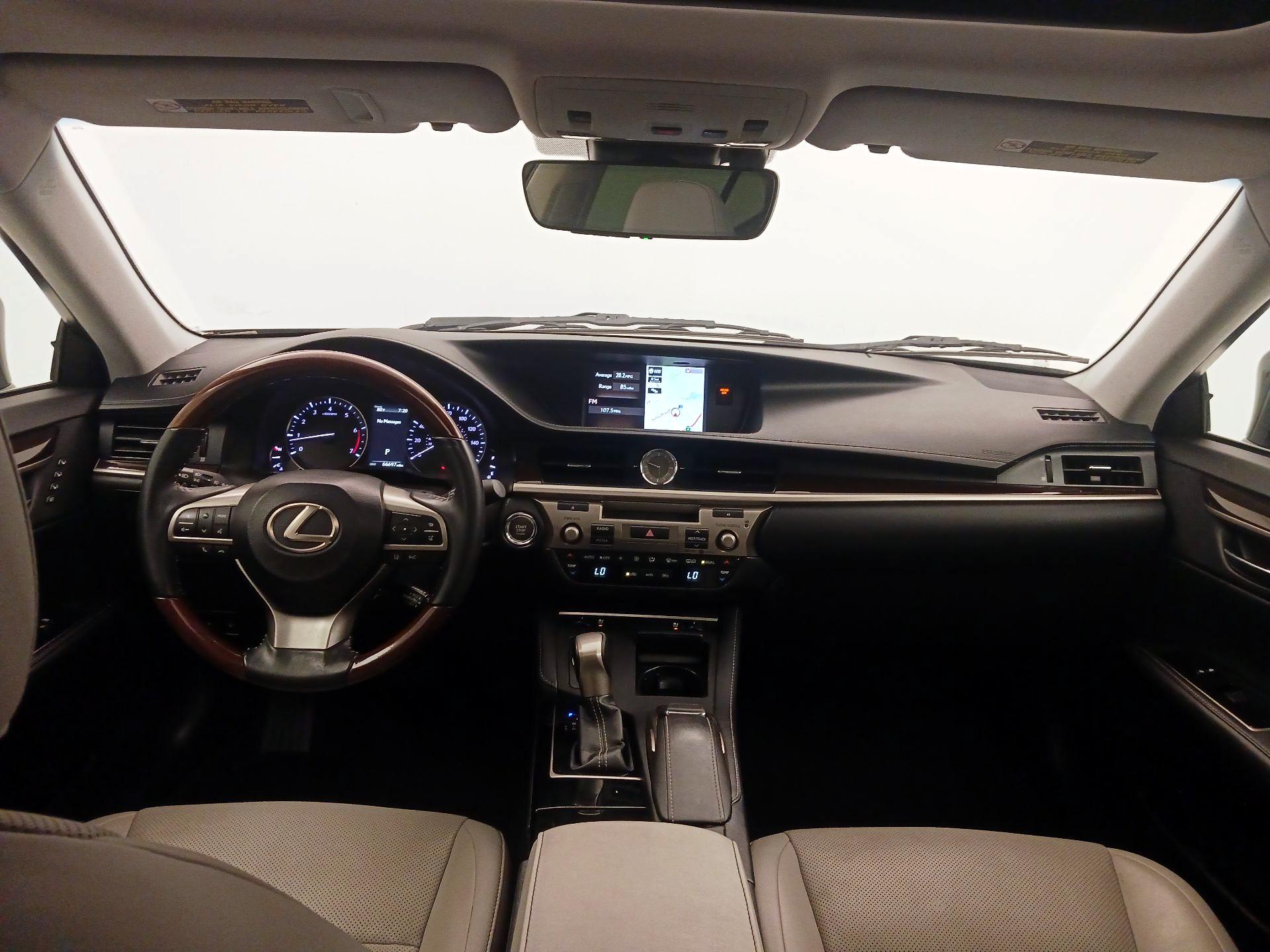 Thumbnail: 2018 Lexus ES - 9