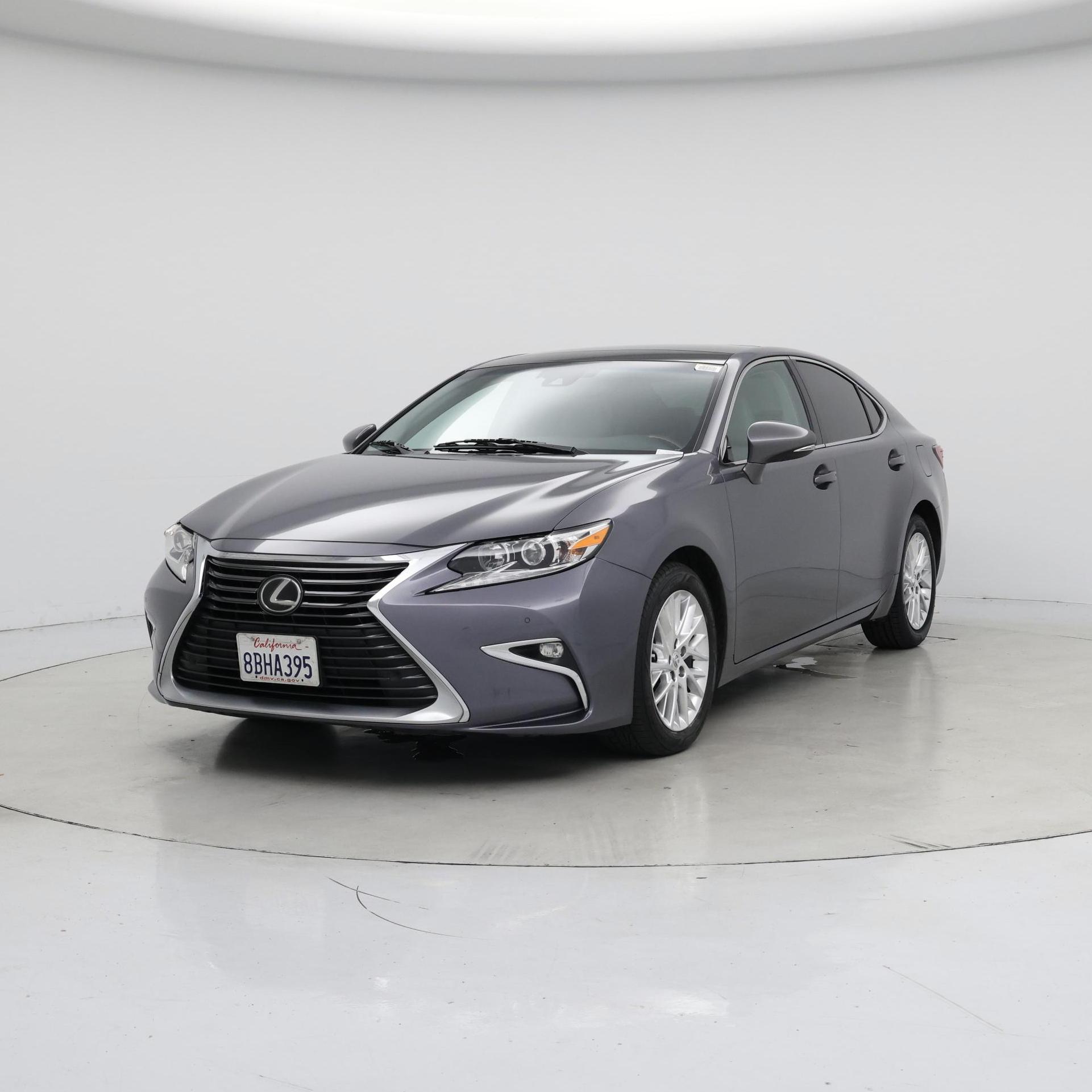 Thumbnail: 2018 Lexus ES - 4