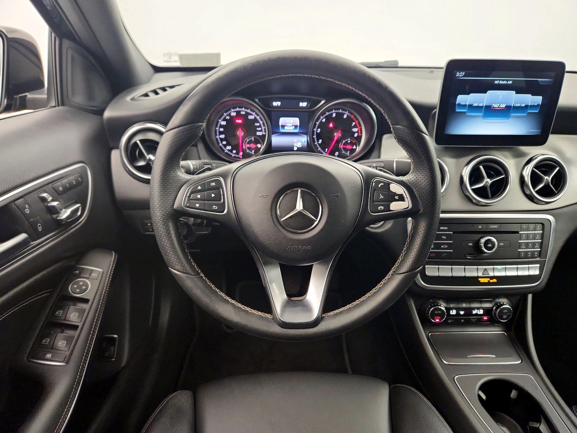 Thumbnail: 2018 Mercedes-Benz GLA - 10