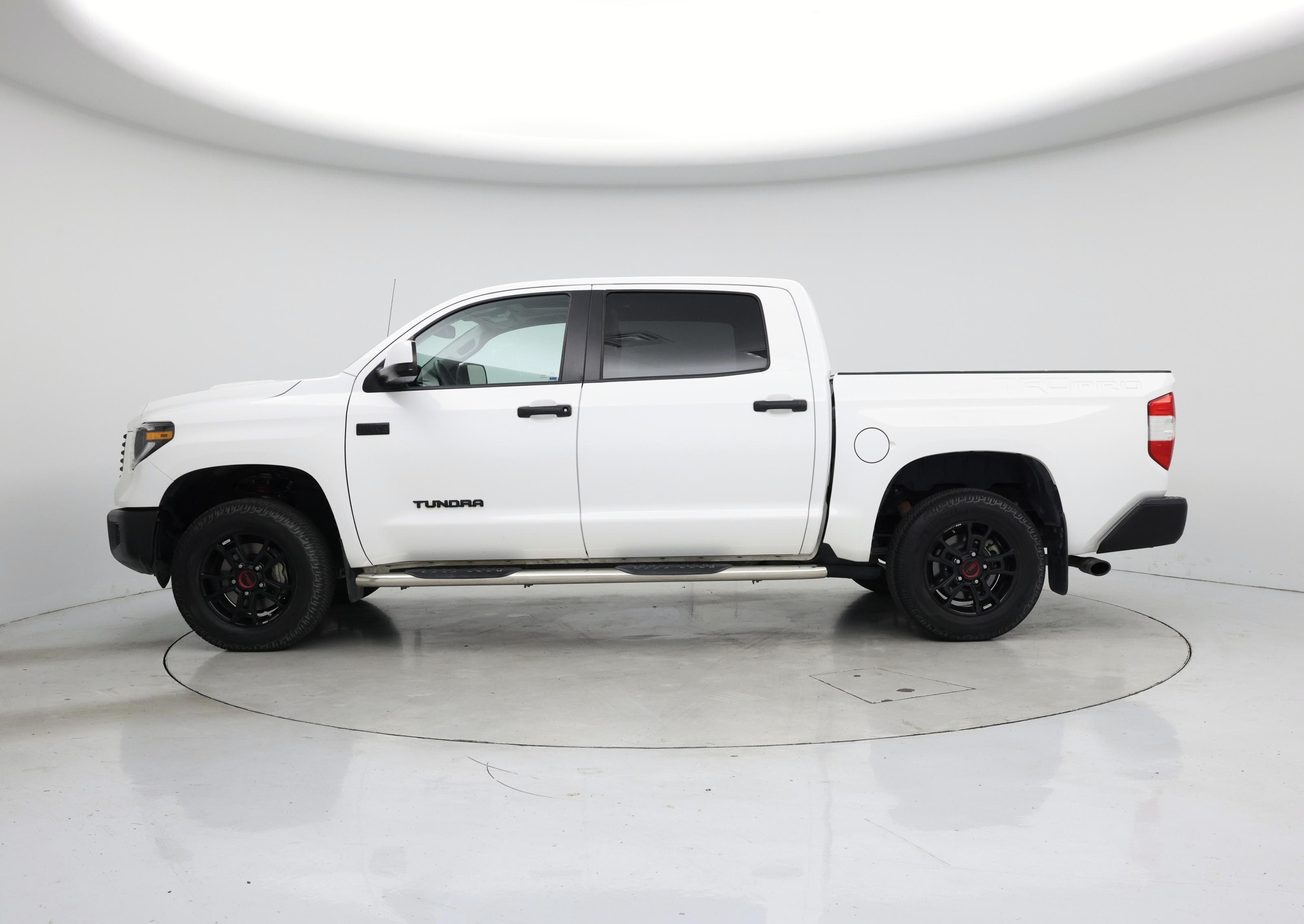 Thumbnail: 2019 Toyota Tundra - 3