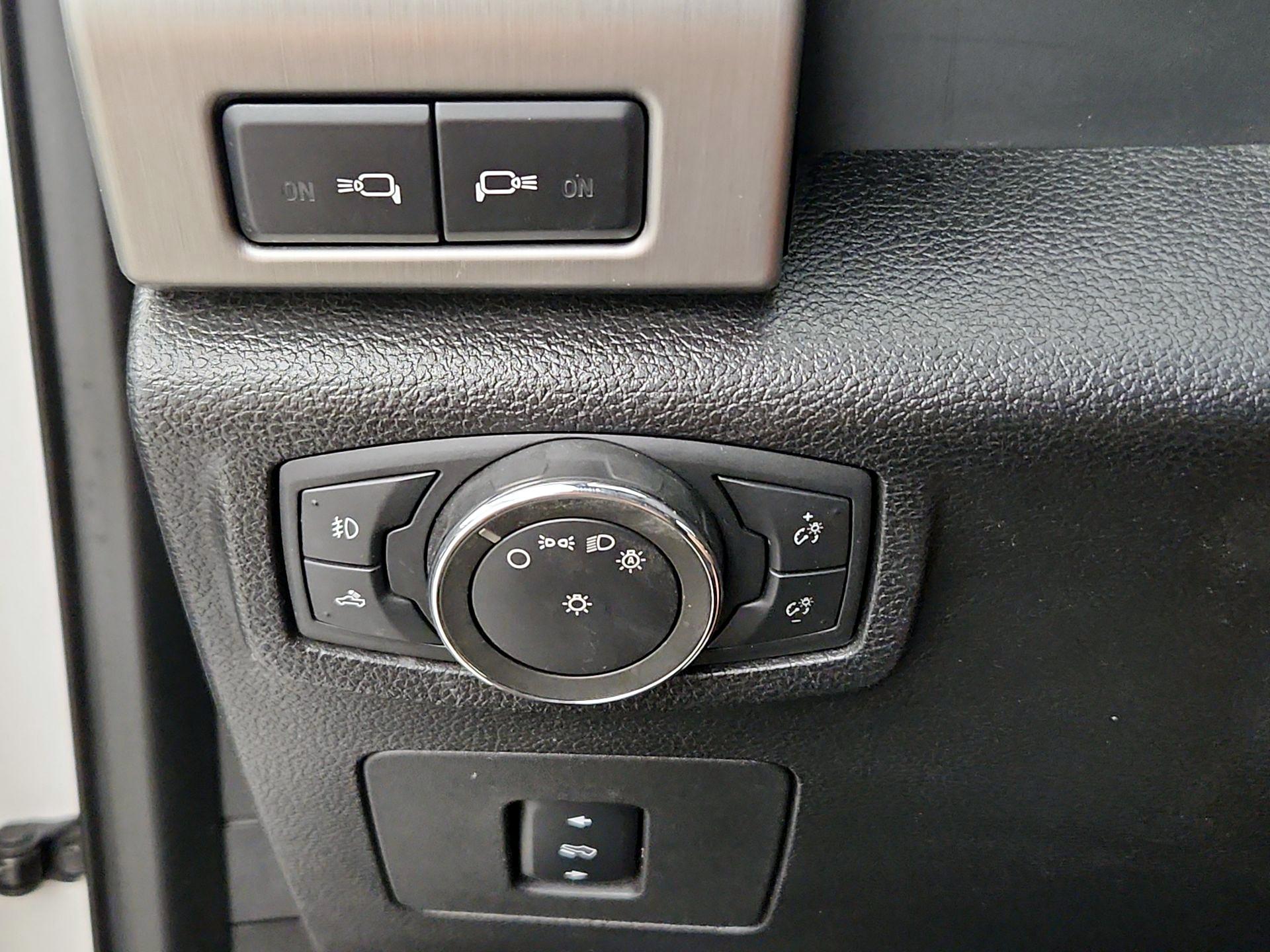 Thumbnail: 2016 Ford F-150 - 13
