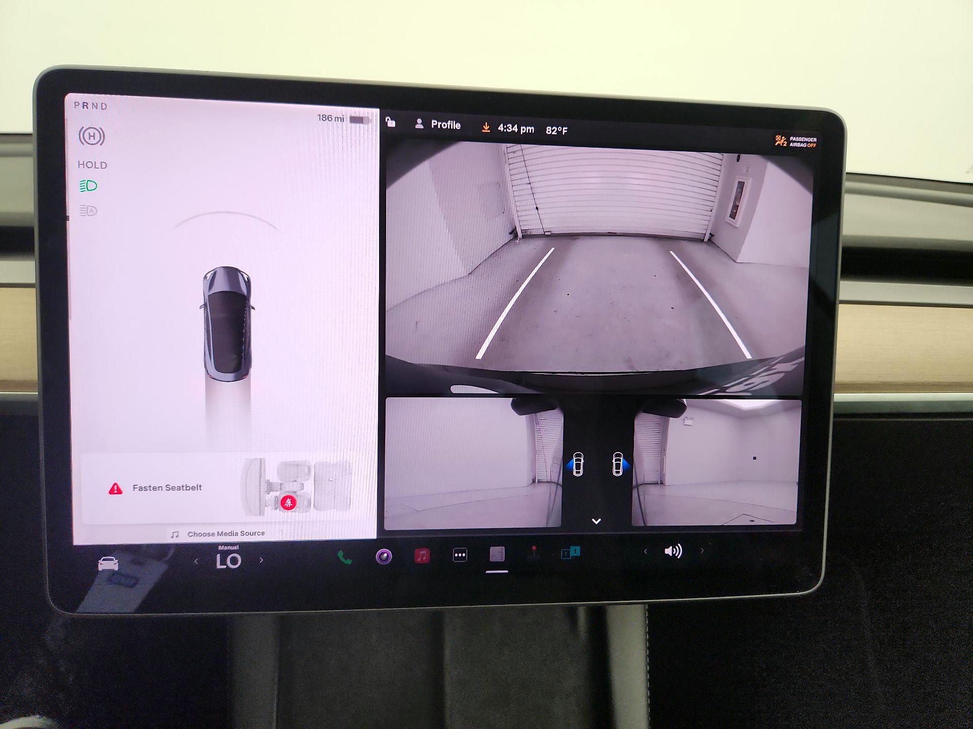 Thumbnail: 2022 Tesla Model 3 - 14