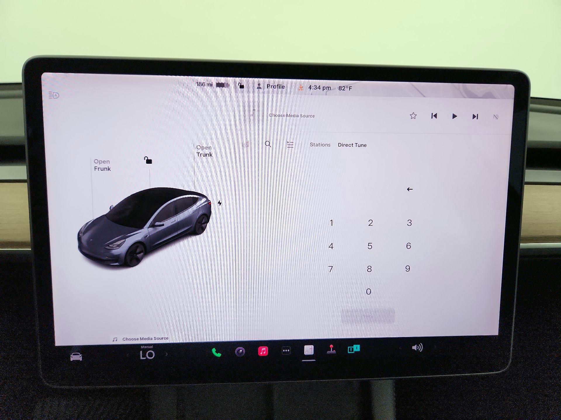 Thumbnail: 2022 Tesla Model 3 - 15