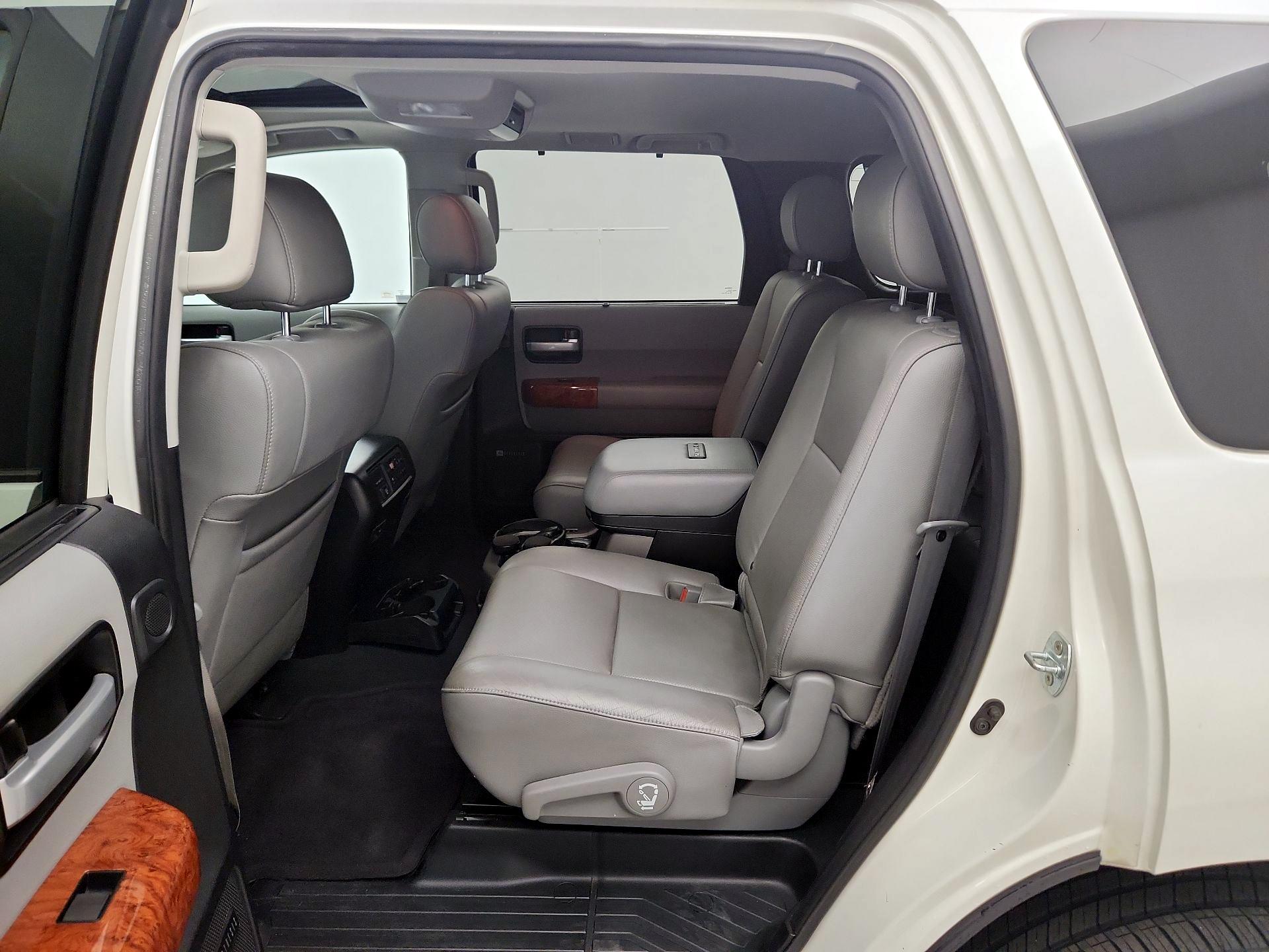Thumbnail: 2019 Toyota Sequoia - 19