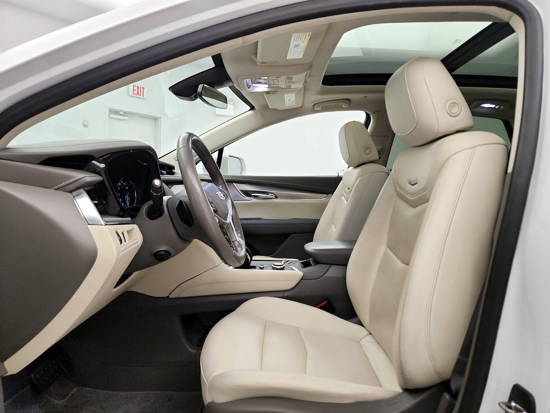 Thumbnail: 2020 Cadillac XT5 - 11