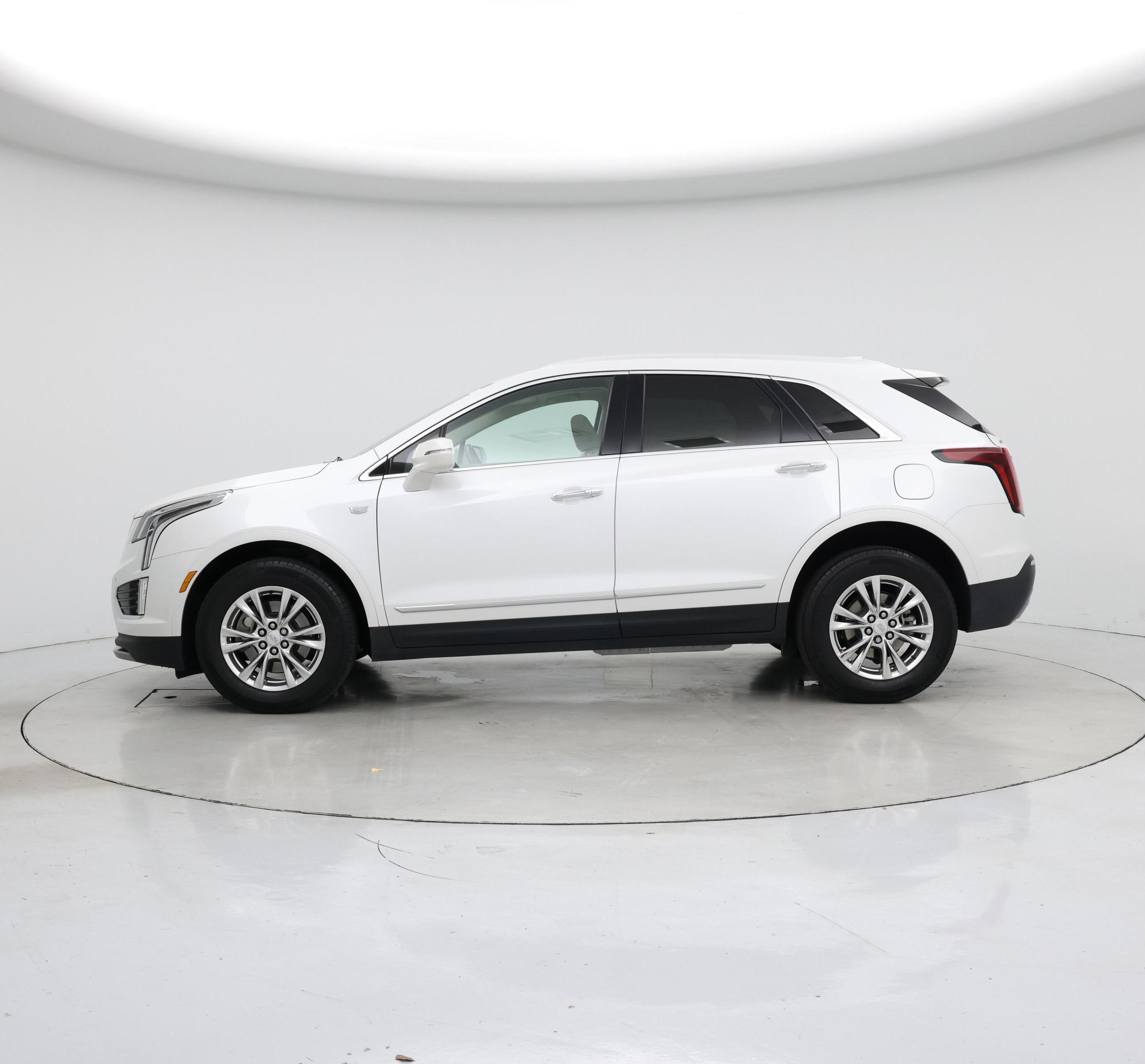 Thumbnail: 2020 Cadillac XT5 - 3