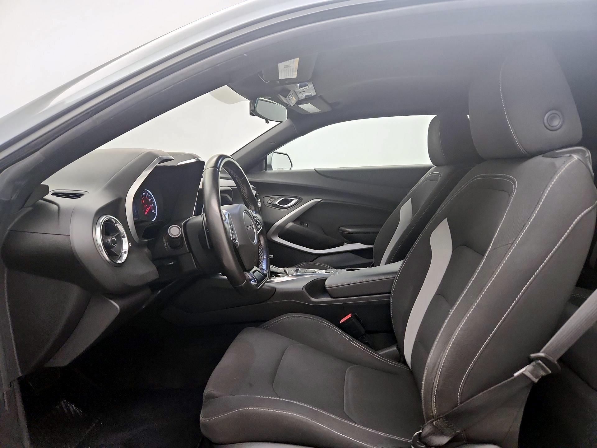 Thumbnail: 2019 Chevrolet Camaro - 11