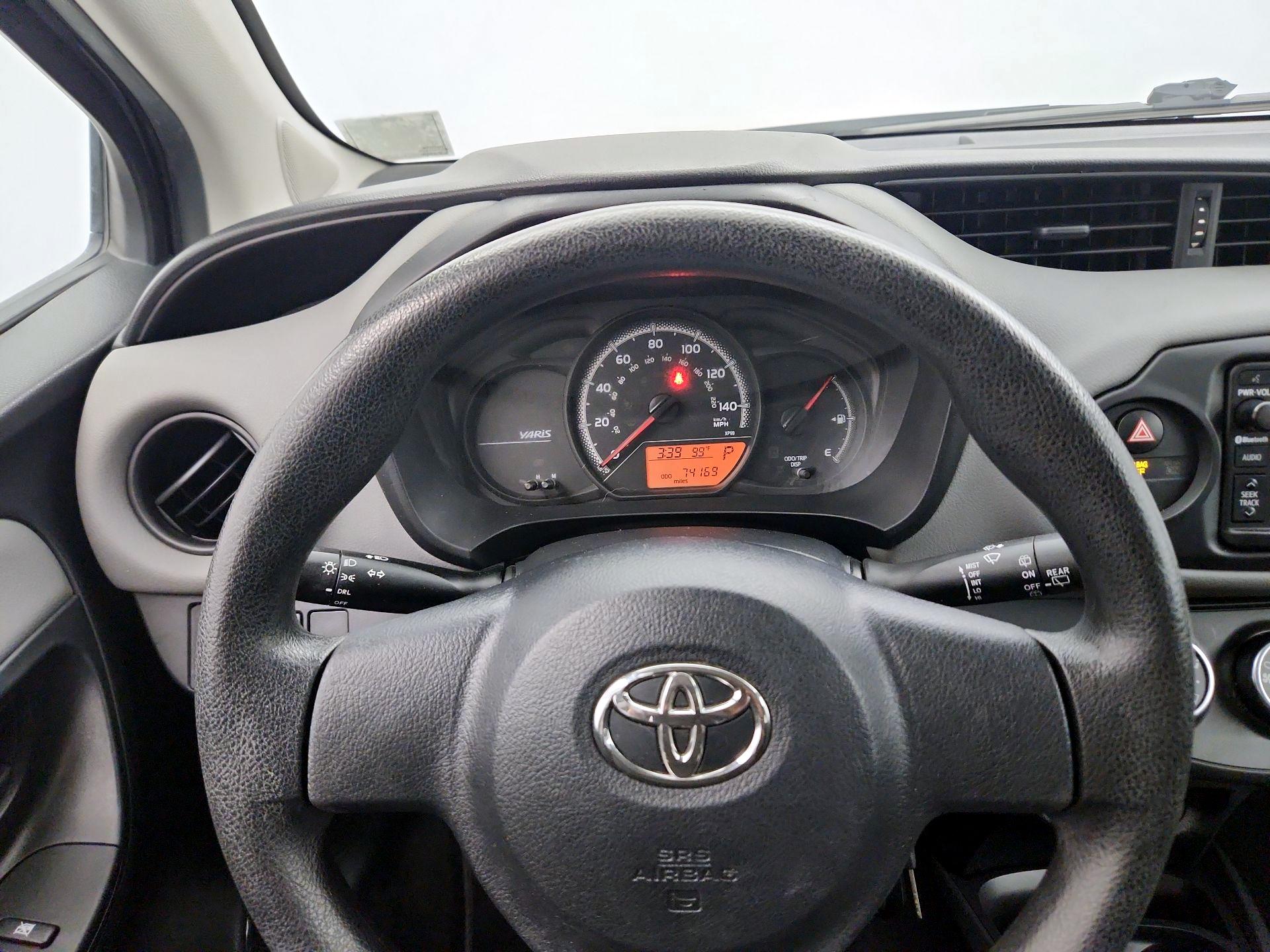 Thumbnail: 2016 Toyota Yaris - 10