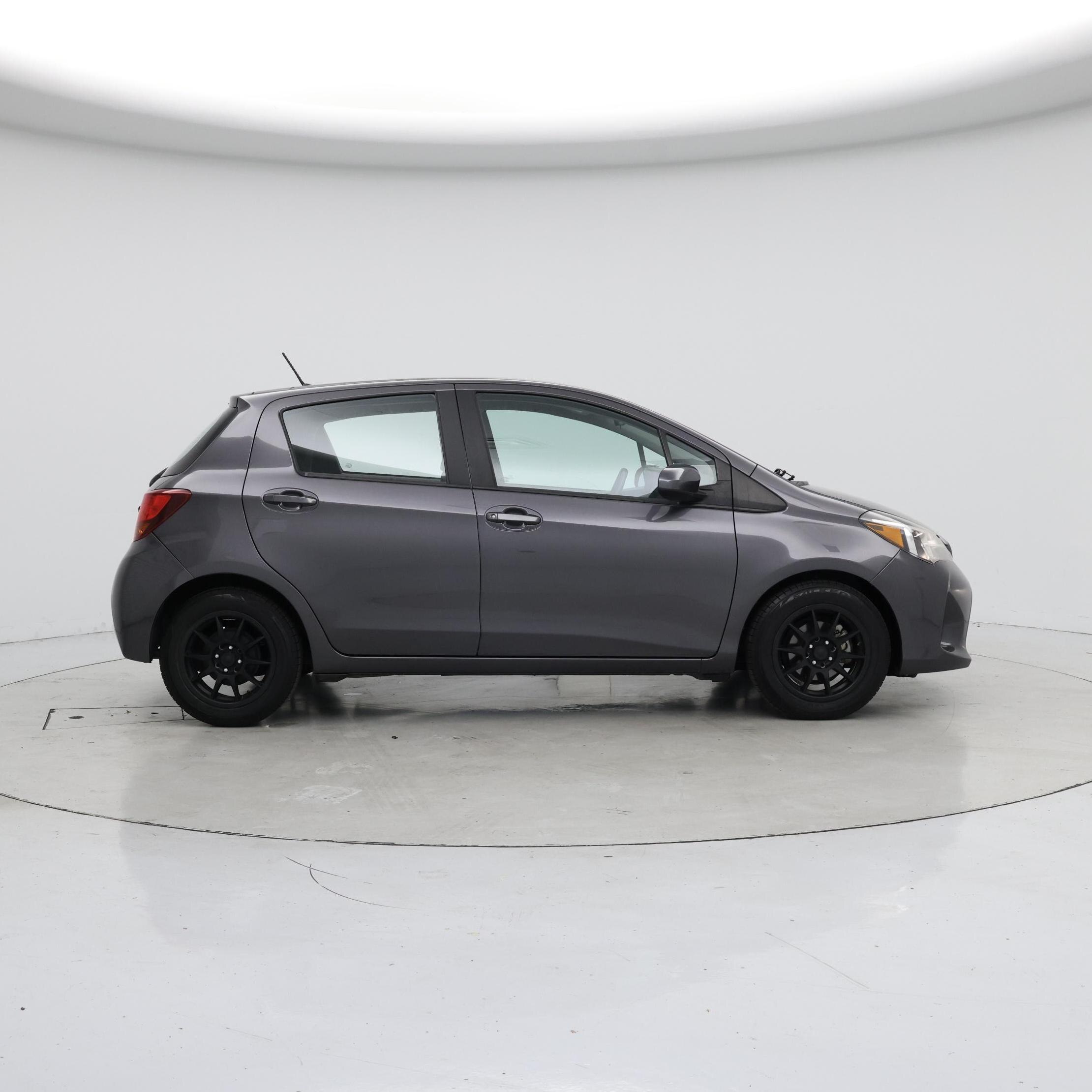 Thumbnail: 2016 Toyota Yaris - 7