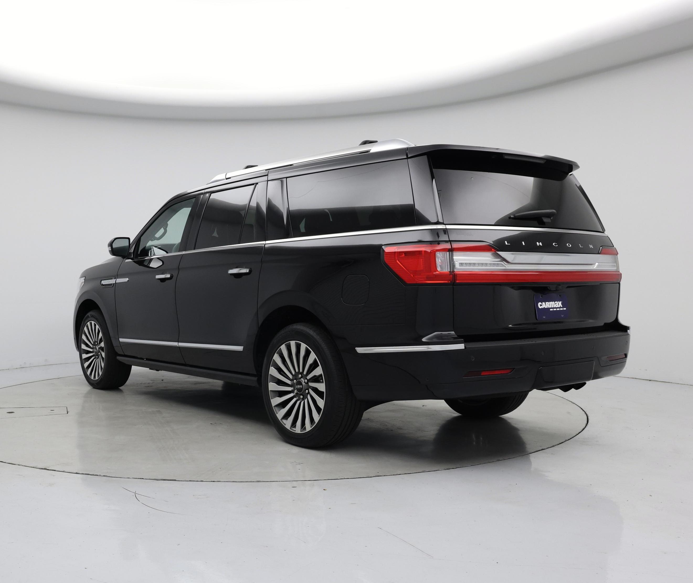 Thumbnail: 2019 Lincoln Navigator L - 2