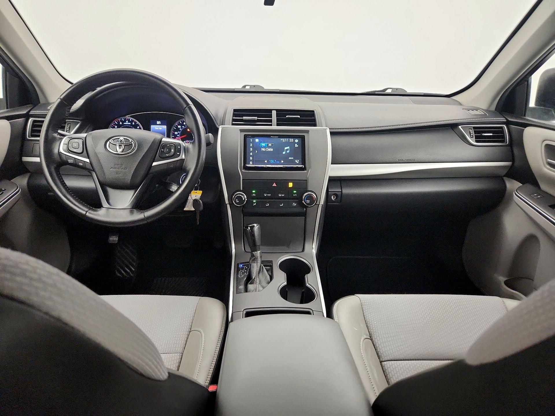 Thumbnail: 2016 Toyota Camry - 9