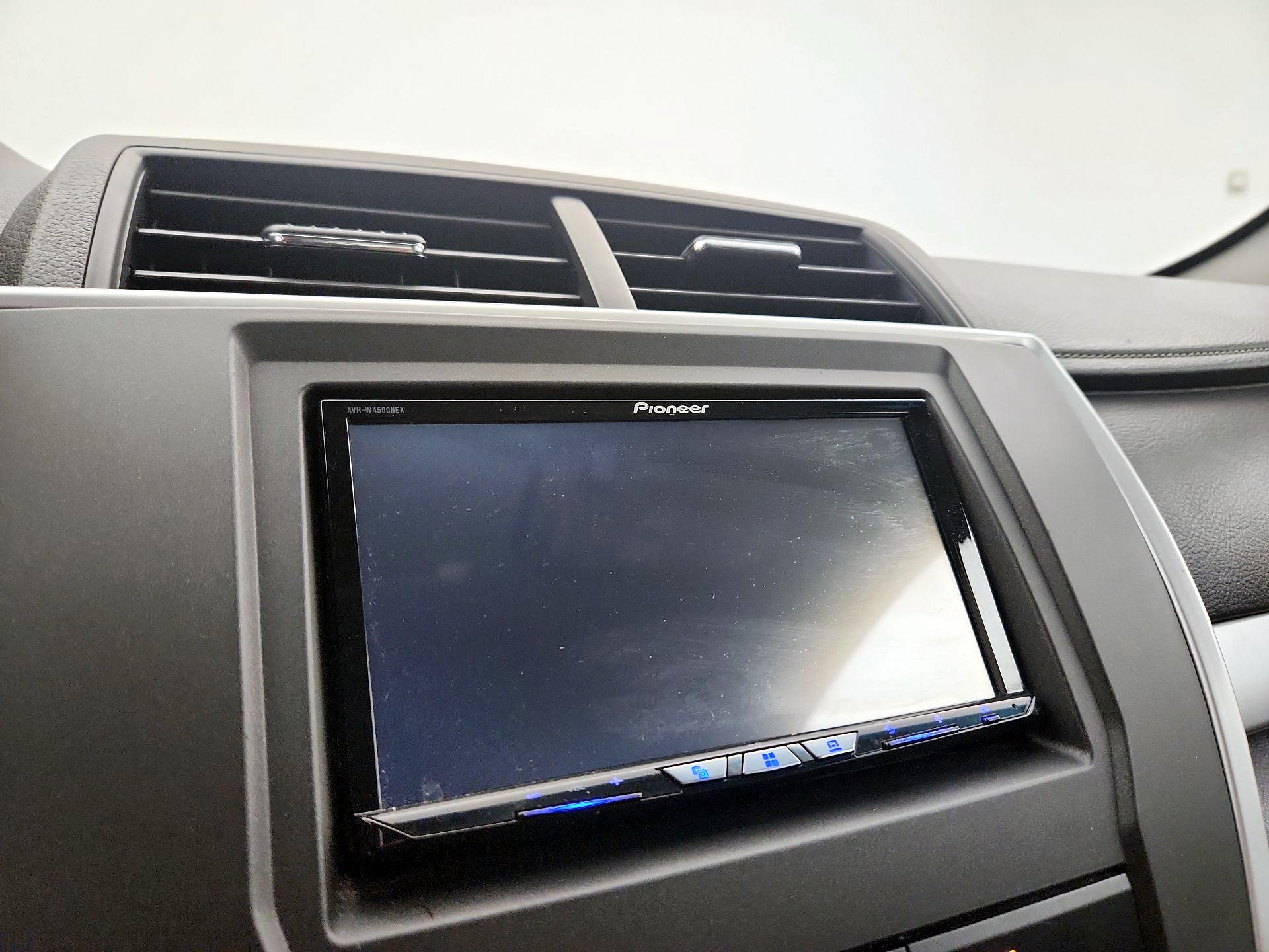 Thumbnail: 2016 Toyota Camry - 14