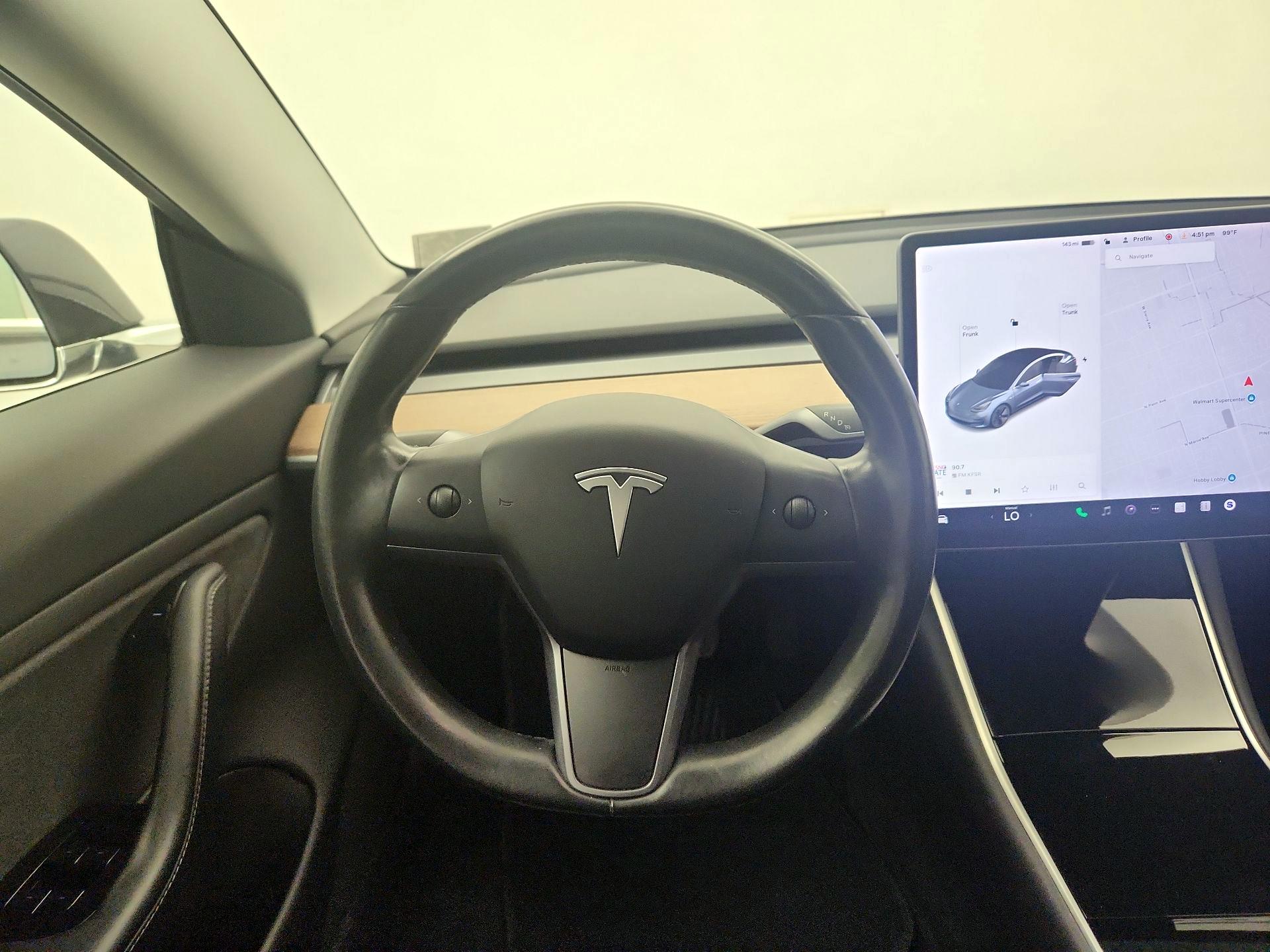 Thumbnail: 2019 Tesla Model 3 - 10