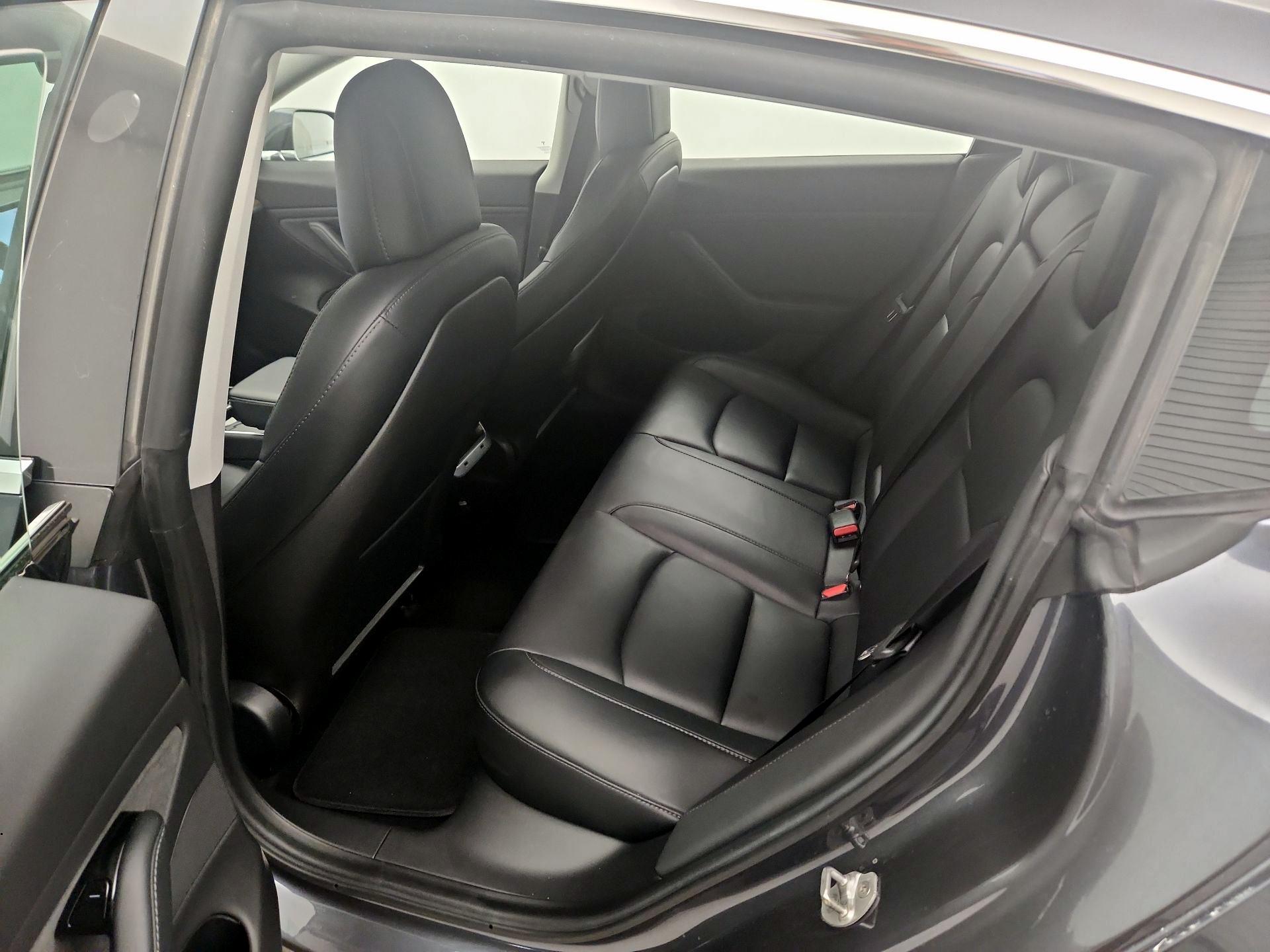 Thumbnail: 2019 Tesla Model 3 - 19