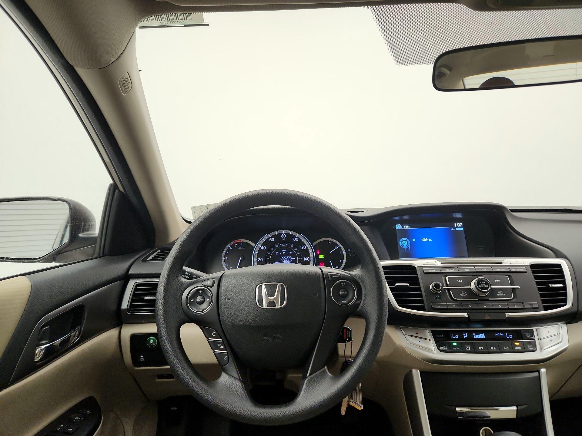 Thumbnail: 2015 Honda Accord - 10