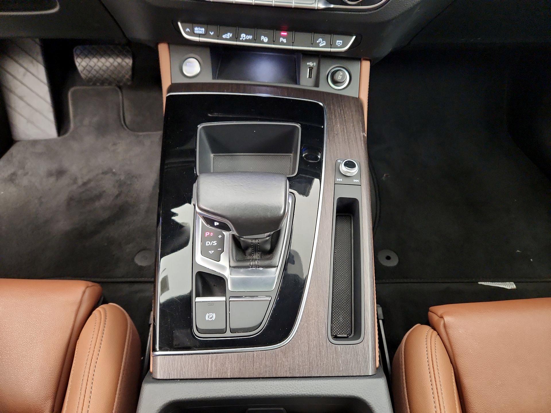 Thumbnail: 2021 Audi Q5 - 18
