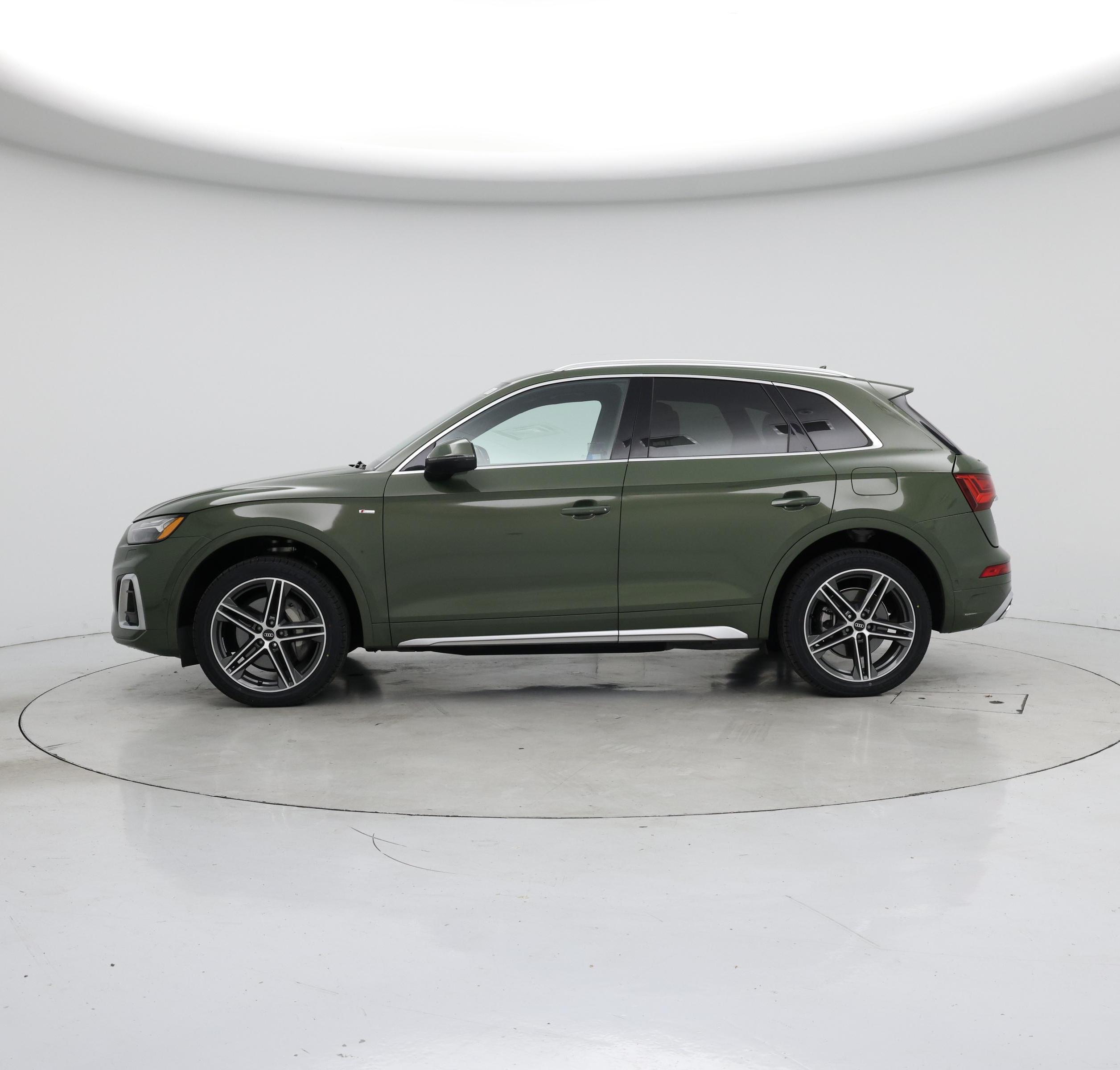 Thumbnail: 2021 Audi Q5 - 3