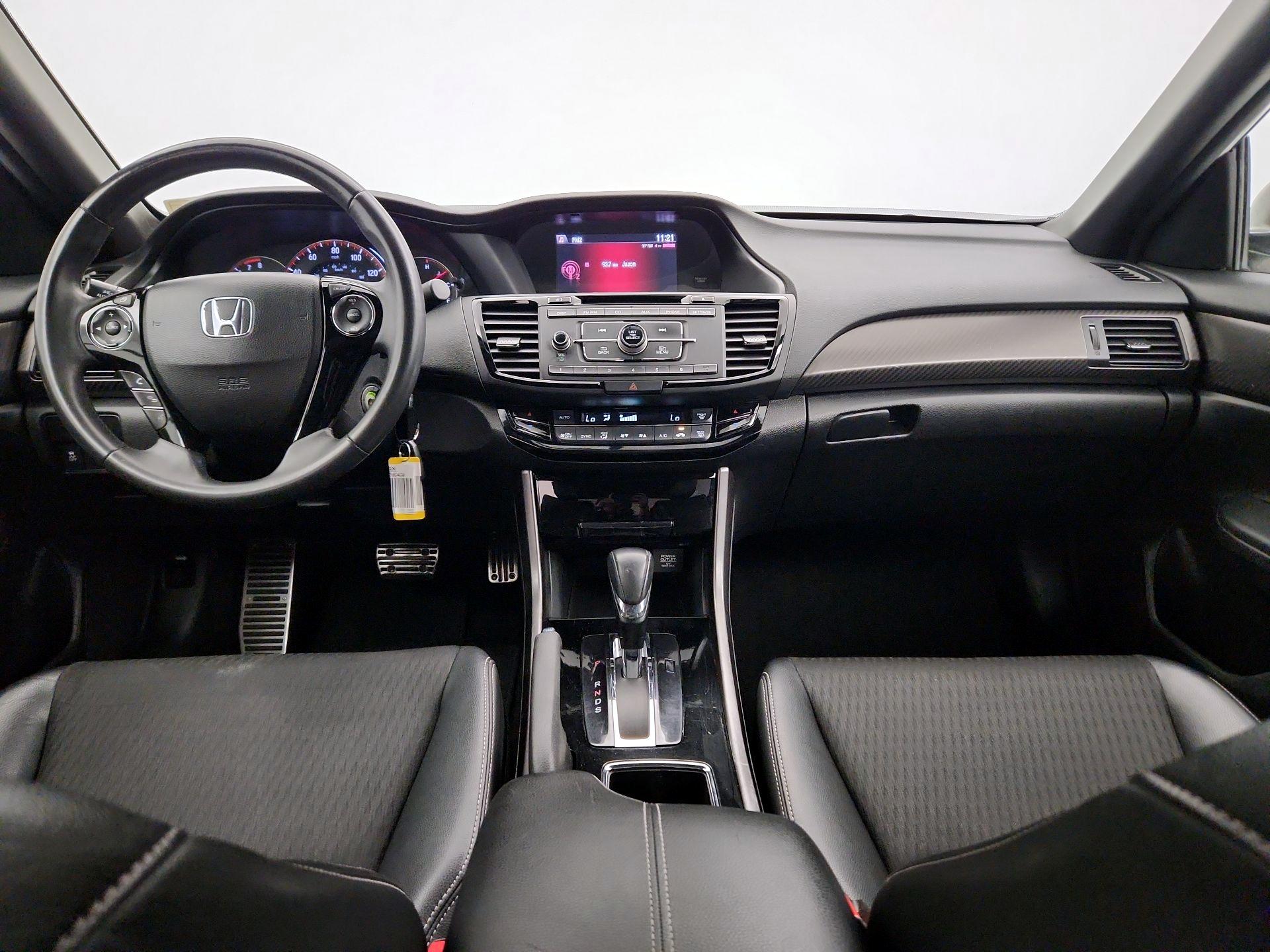 Thumbnail: 2016 Honda Accord - 9