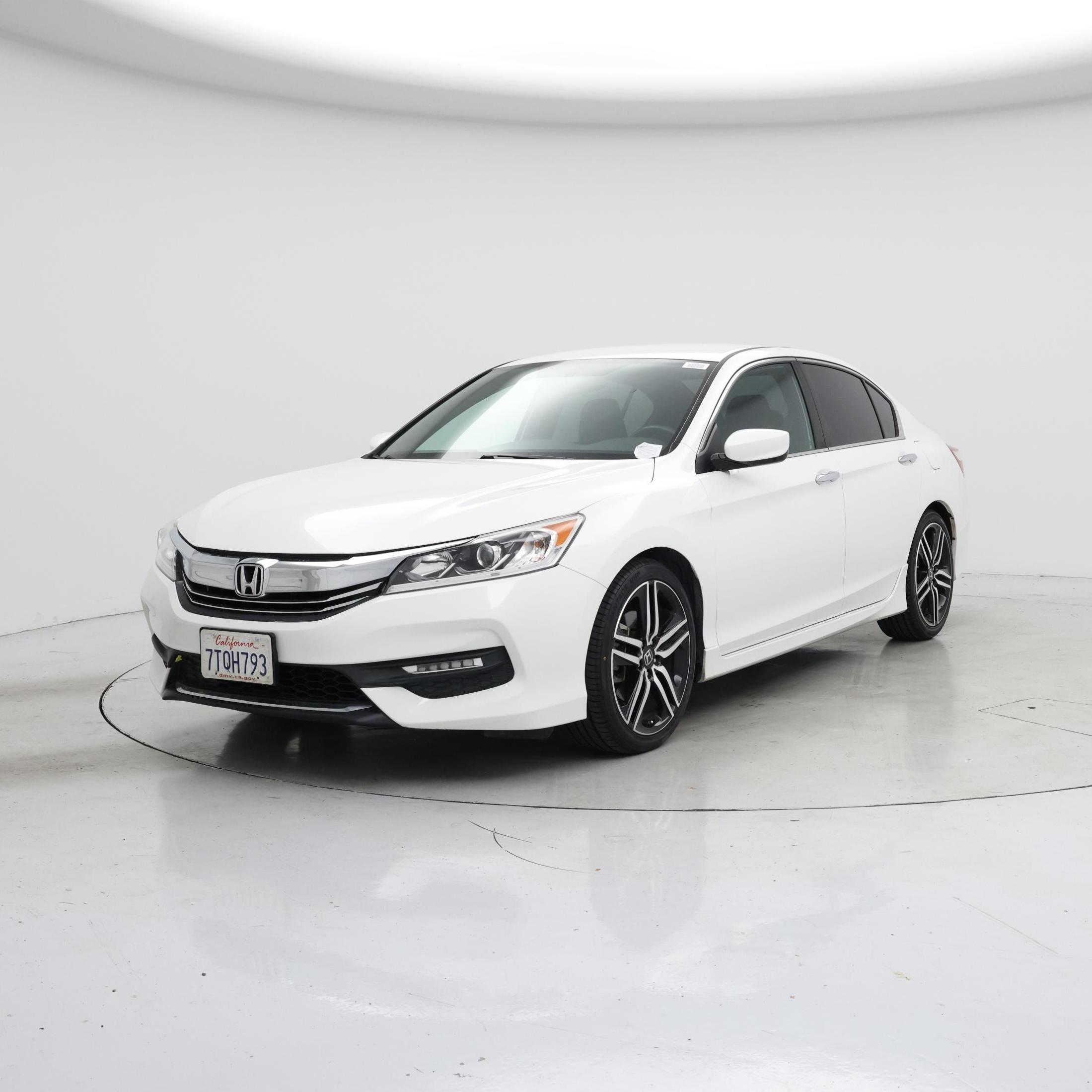 Thumbnail: 2016 Honda Accord - 4