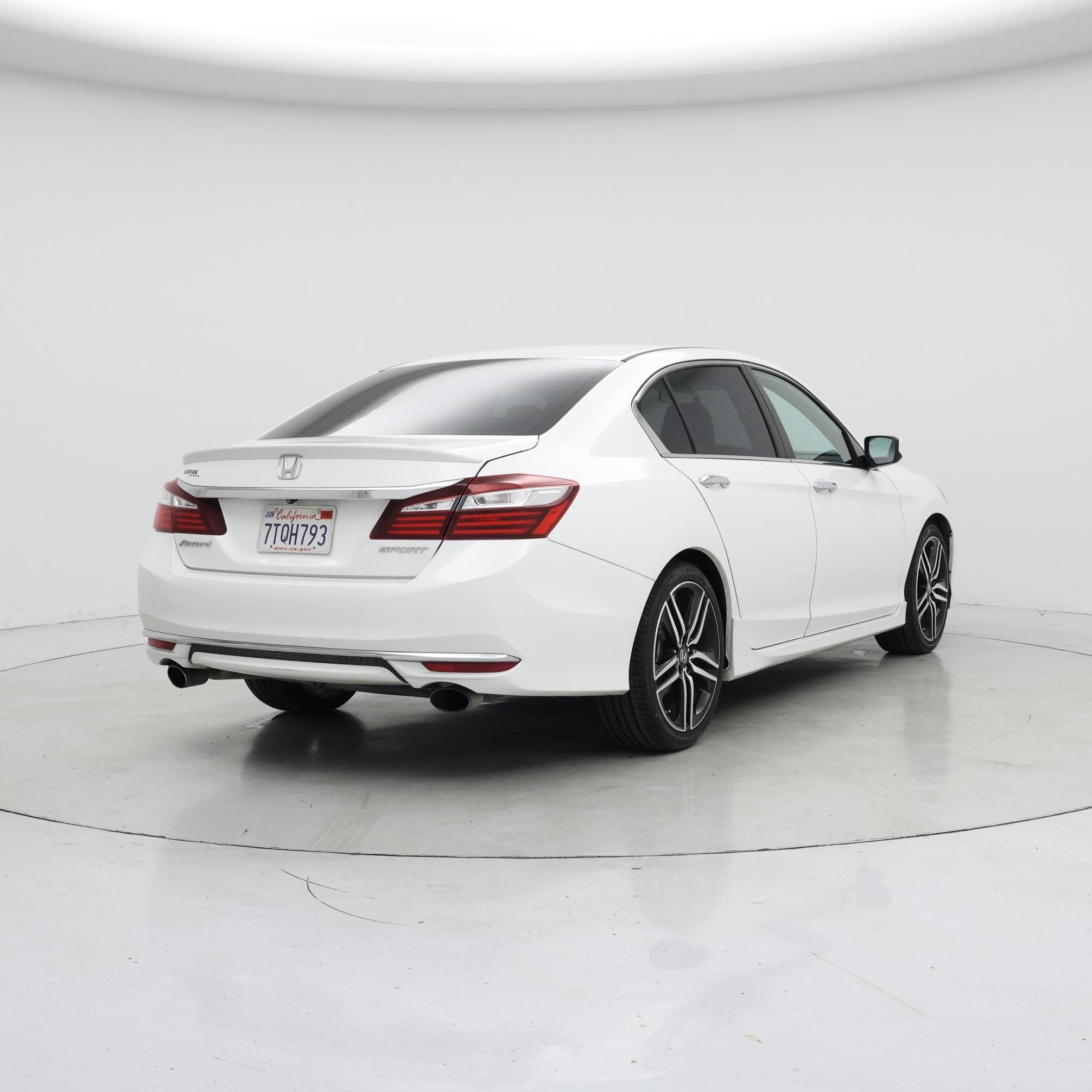 Thumbnail: 2016 Honda Accord - 8