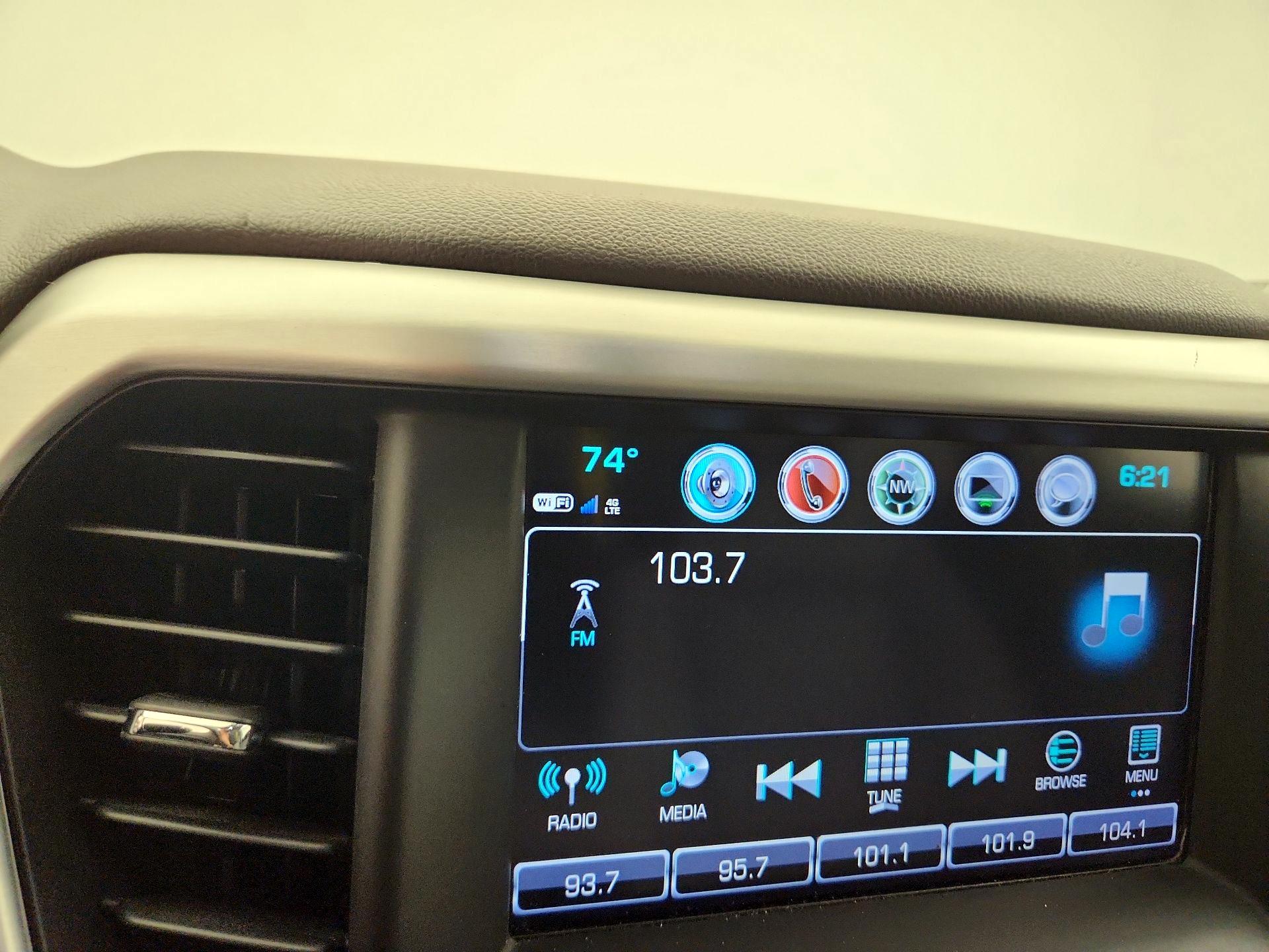 Thumbnail: 2018 GMC Acadia - 15