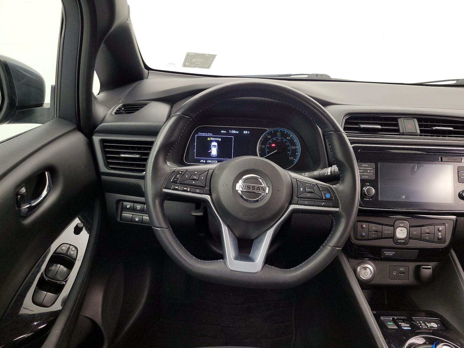Thumbnail: 2019 Nissan Leaf - 10