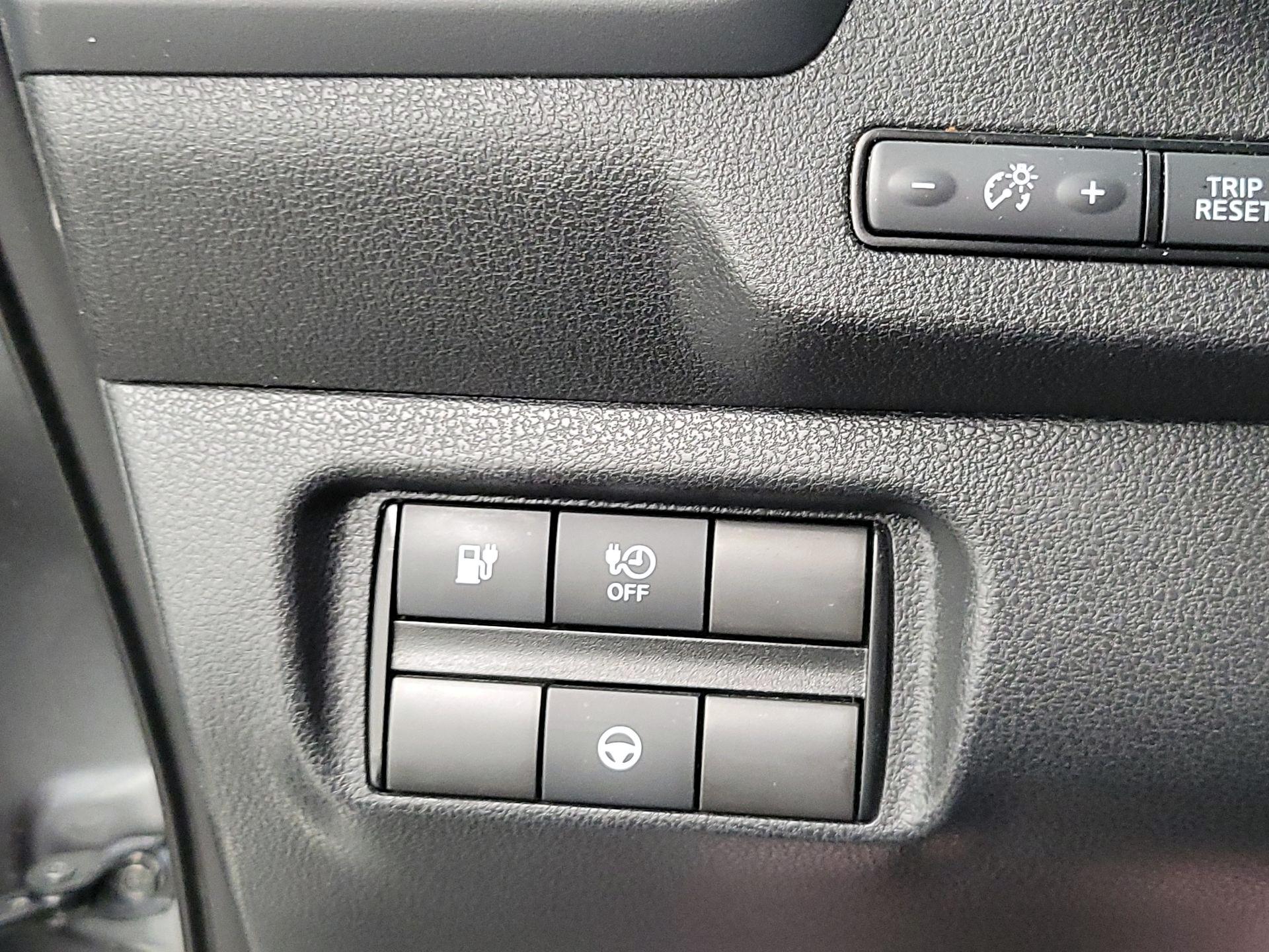 Thumbnail: 2019 Nissan Leaf - 13