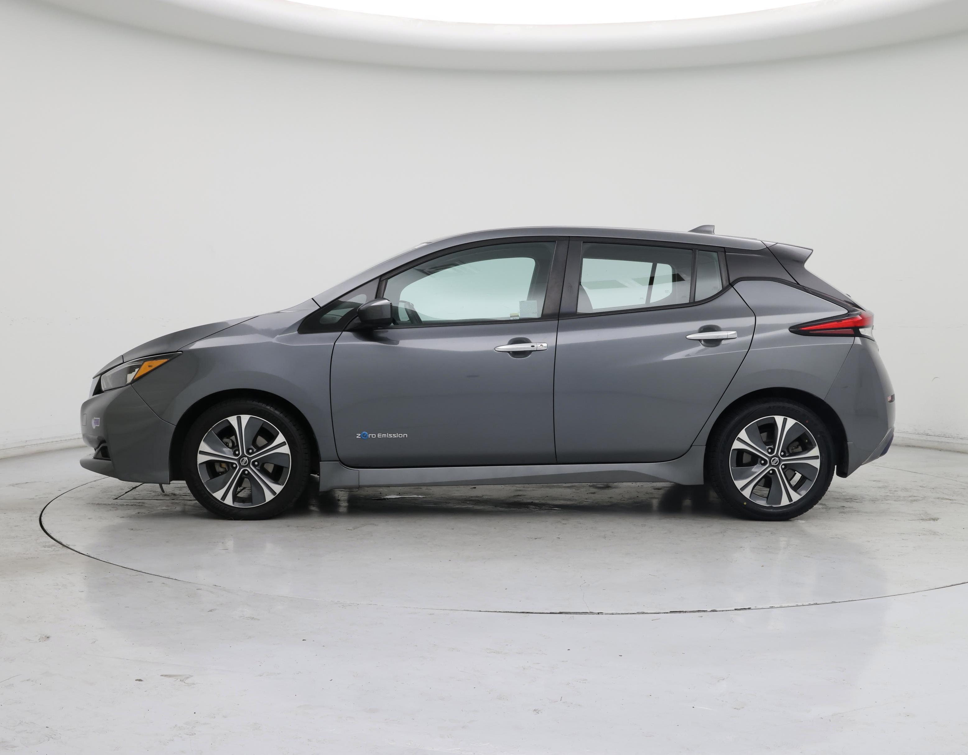 Thumbnail: 2019 Nissan Leaf - 3