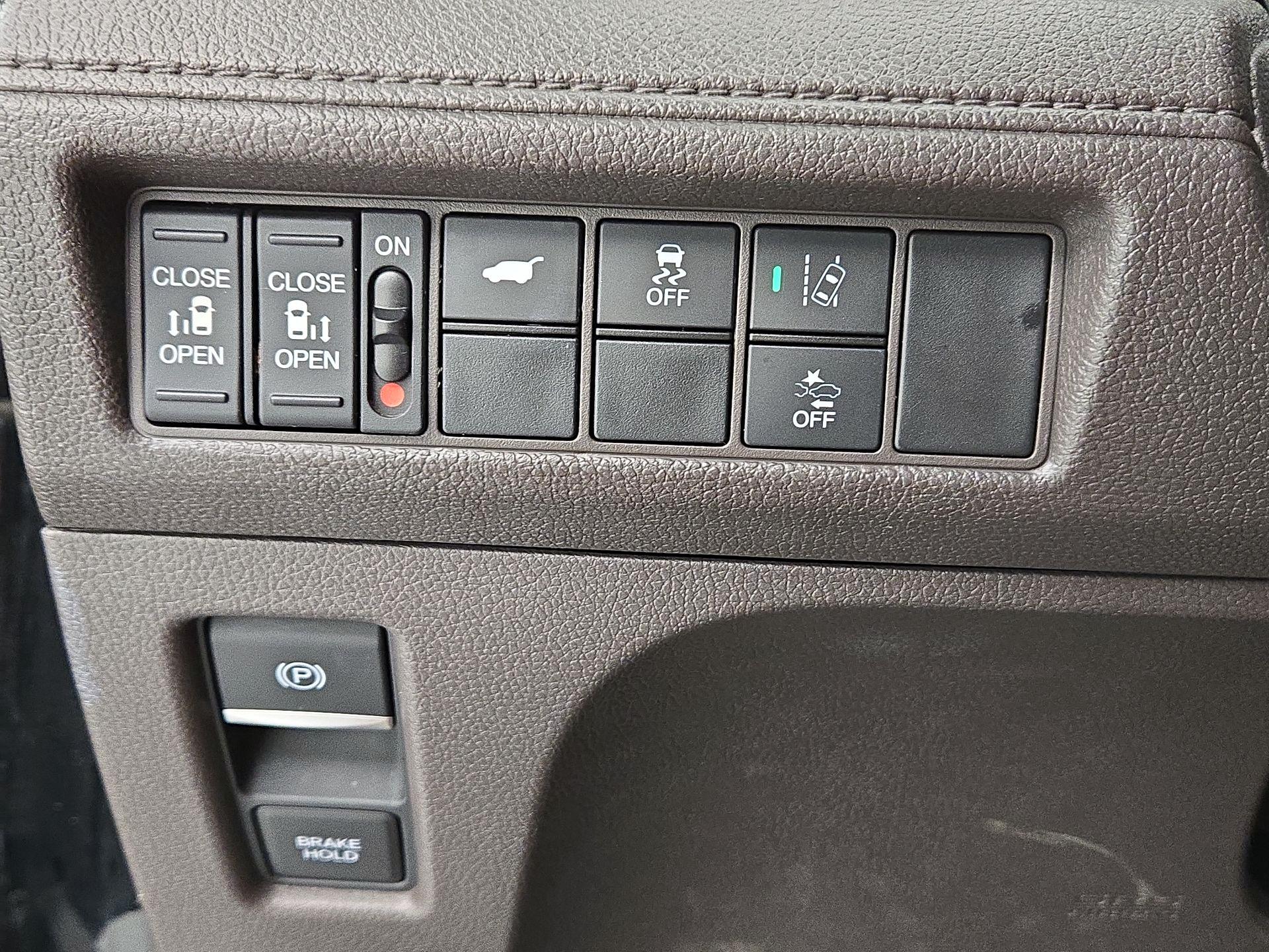 Thumbnail: 2019 Honda Odyssey - 13