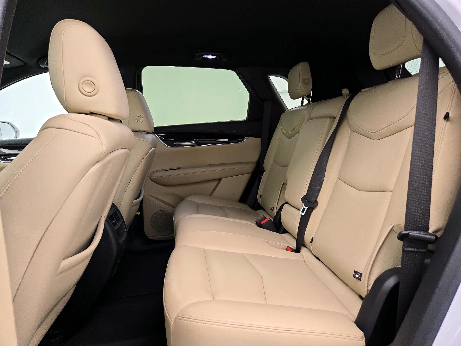Thumbnail: 2019 Cadillac XT5 - 19