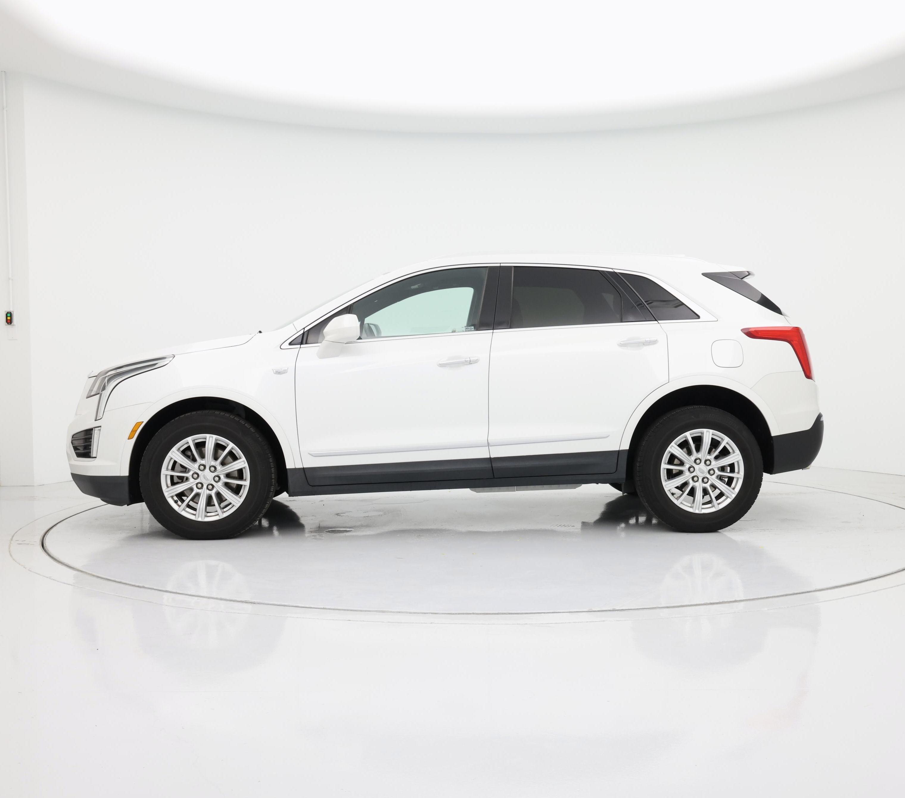 Thumbnail: 2019 Cadillac XT5 - 3