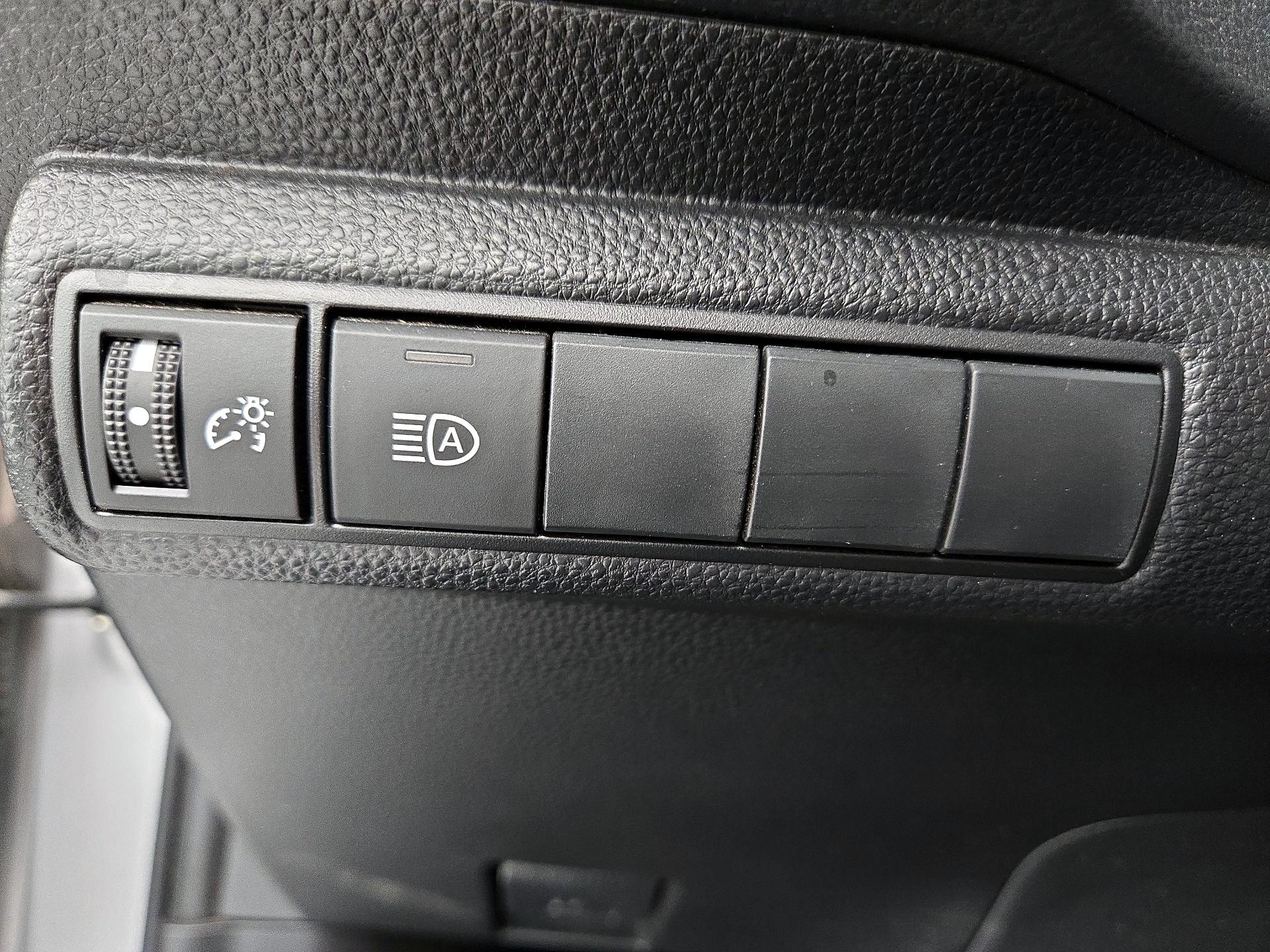 Thumbnail: 2022 Toyota Corolla - 13