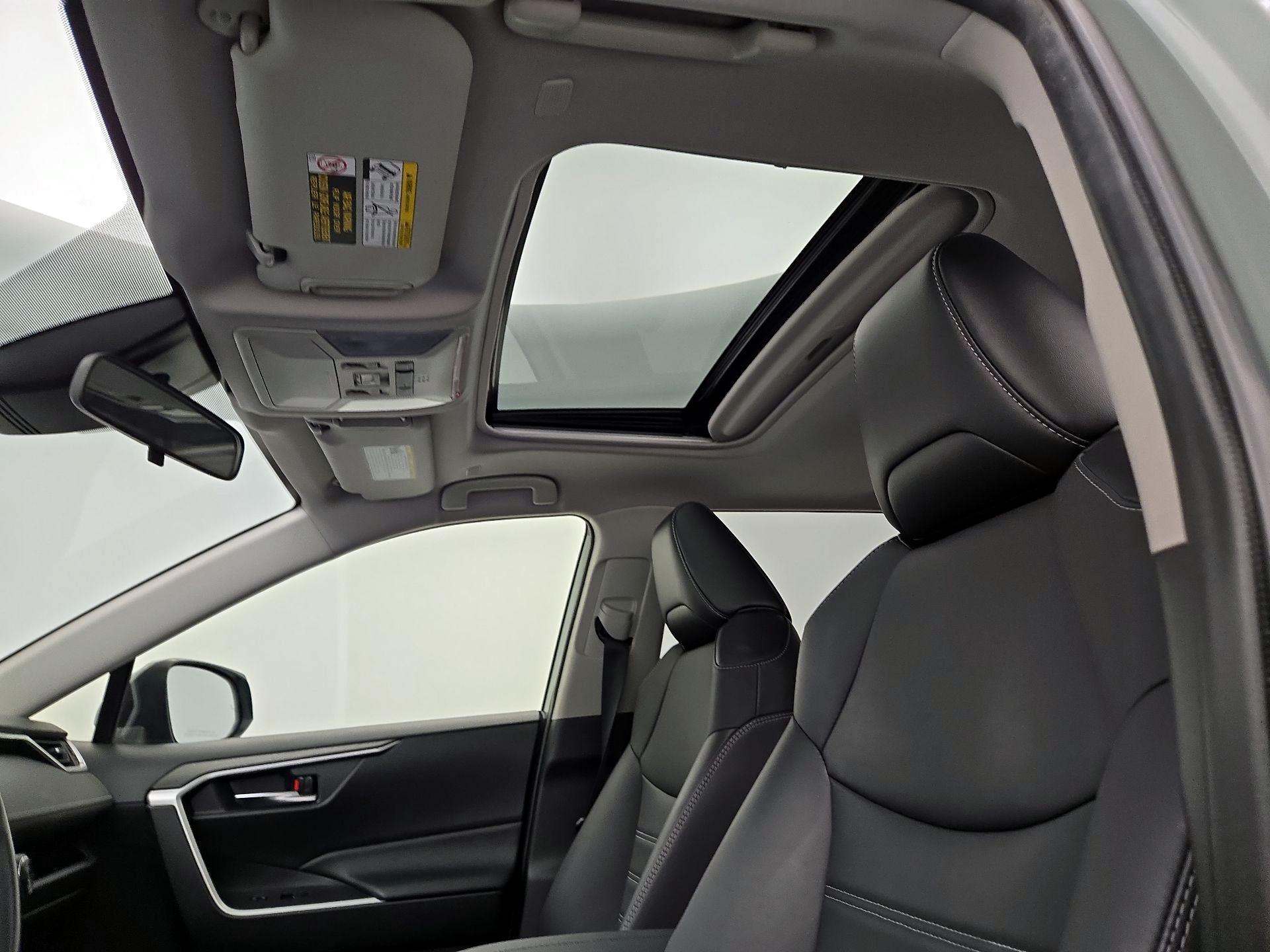 Thumbnail: 2023 Toyota RAV4 - 19