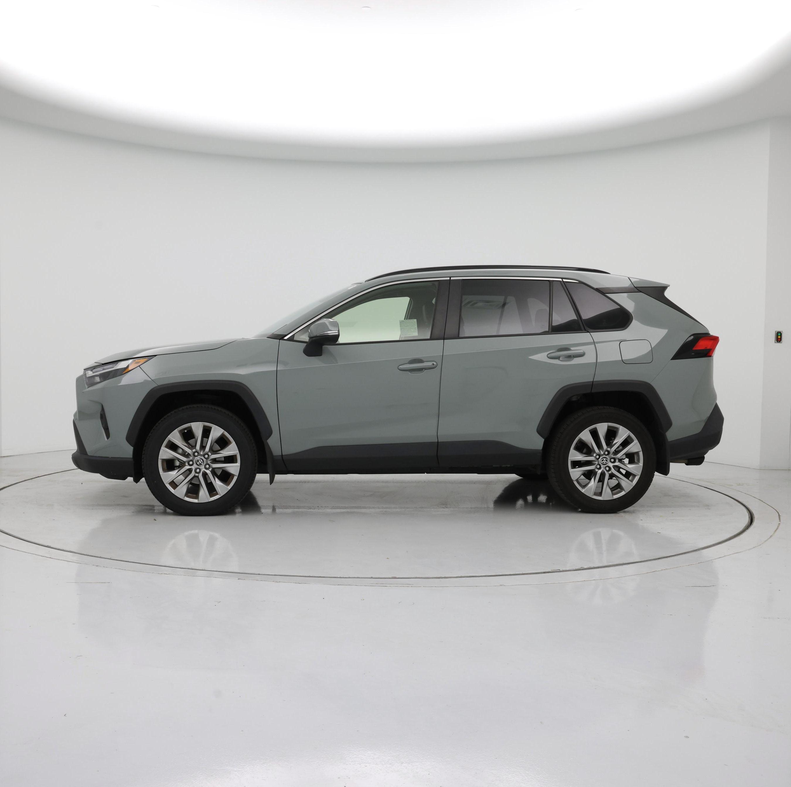 Thumbnail: 2023 Toyota RAV4 - 3