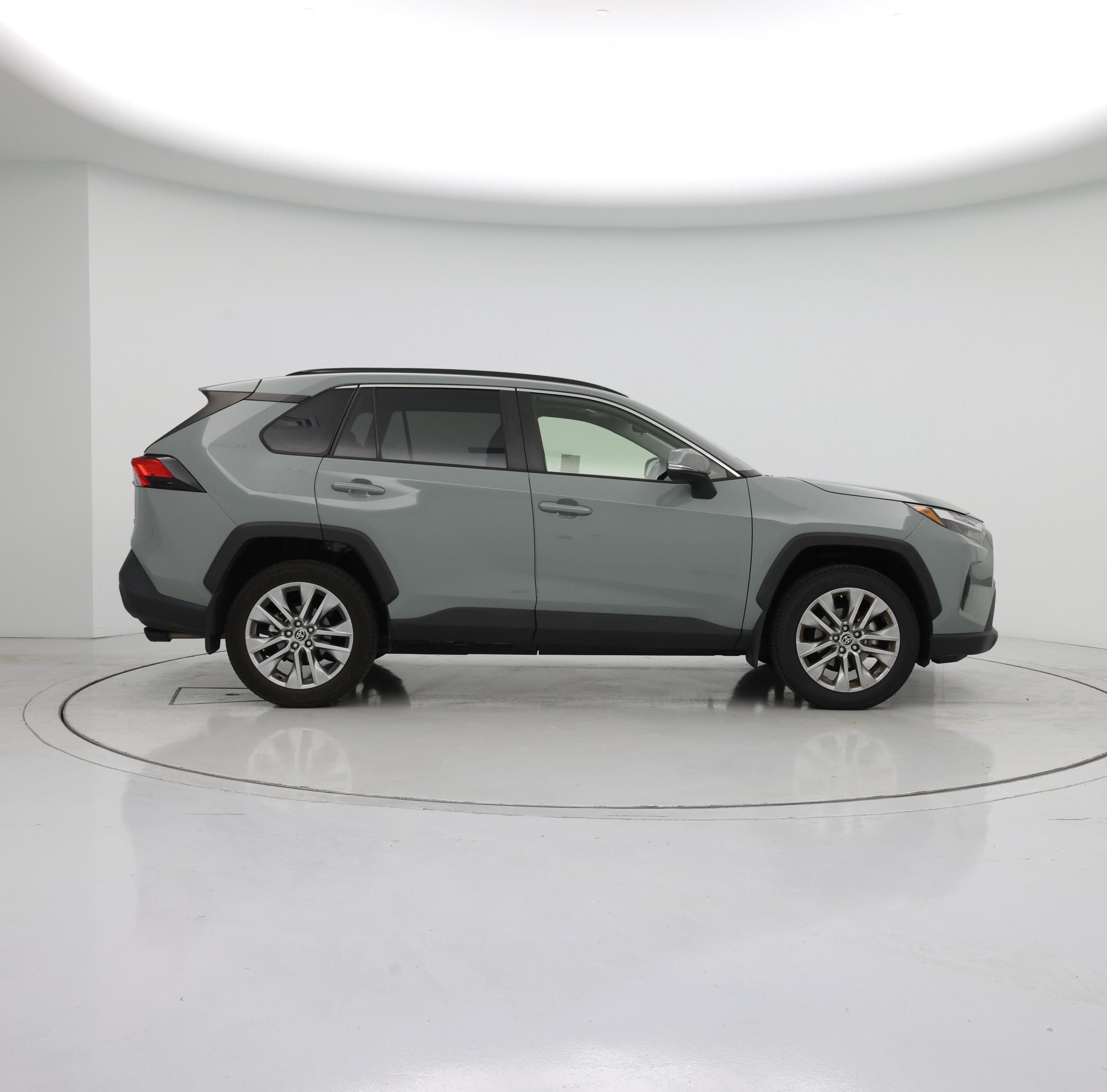 Thumbnail: 2023 Toyota RAV4 - 7