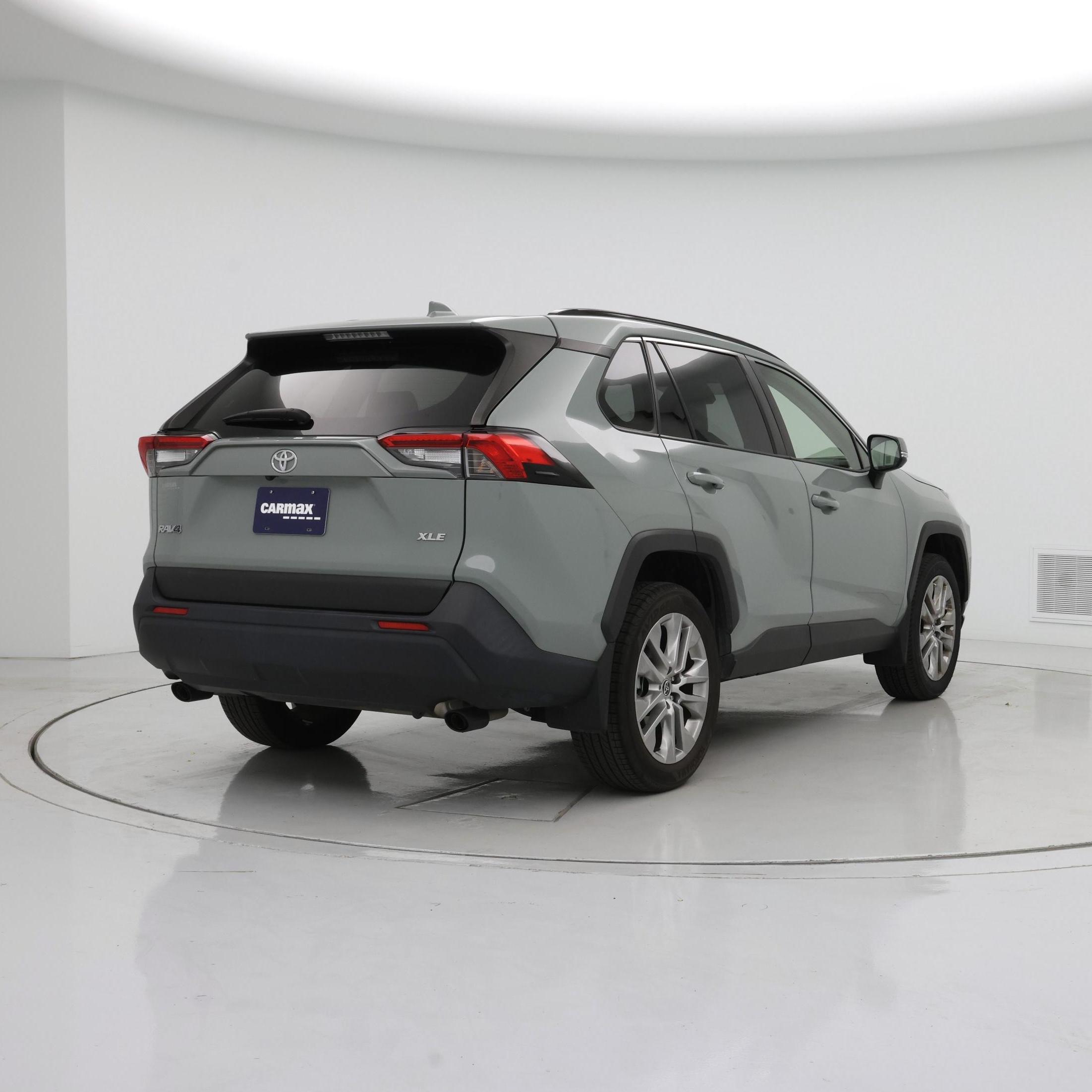 Thumbnail: 2023 Toyota RAV4 - 8